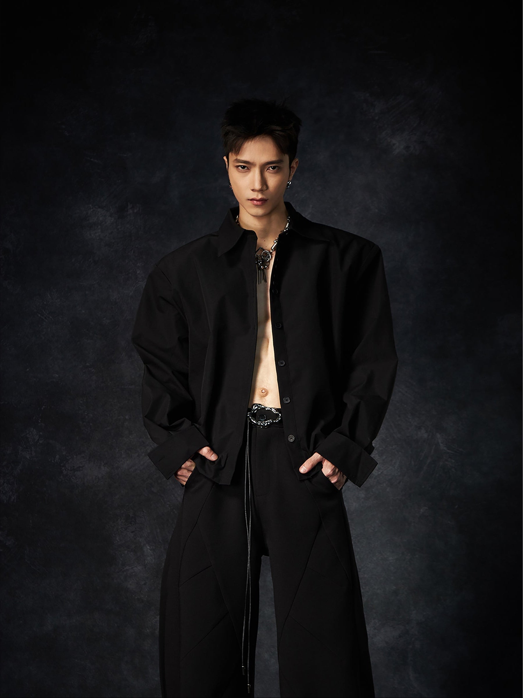 Multiple Button Waist-Fitted Hem Turn-Do
