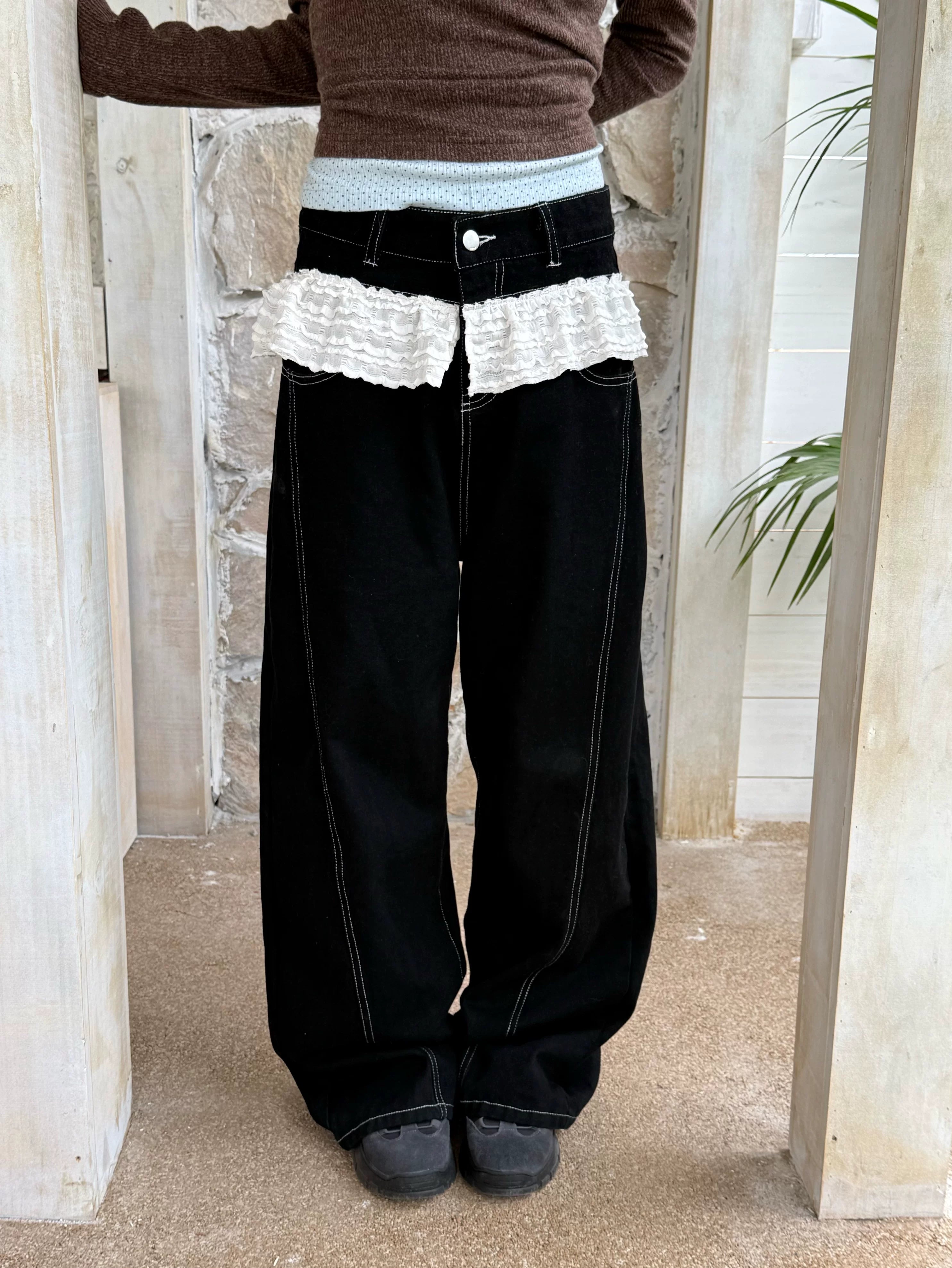 Lace Panel Low Rise Straight Denim Jeans