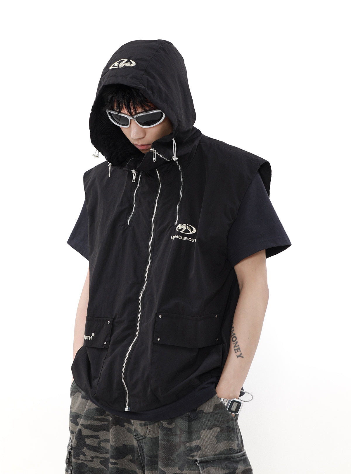 Embroidery Zipper Hooded Vest