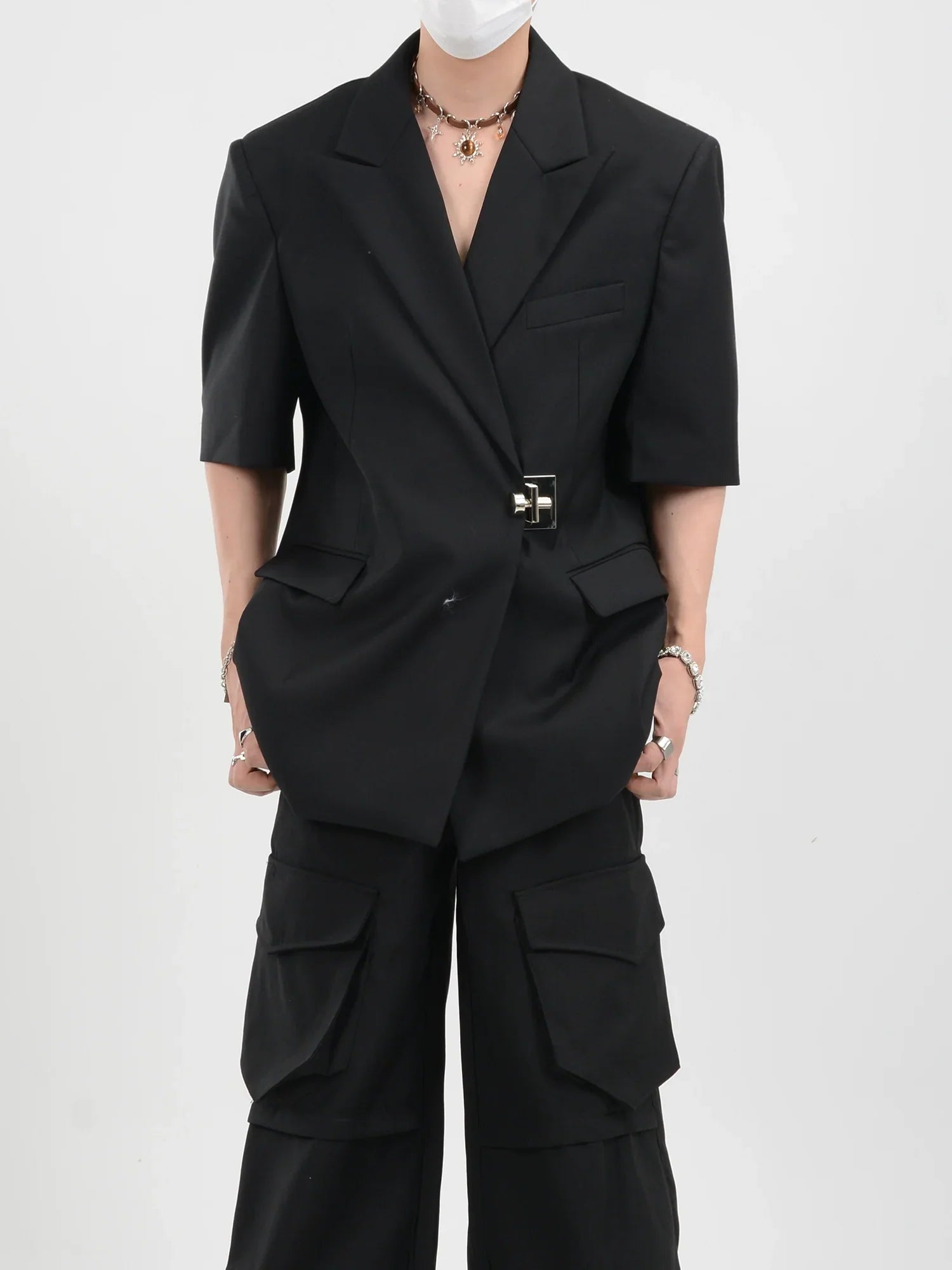 Oversize Metal Lock Short Sleeve Tailored Jacket