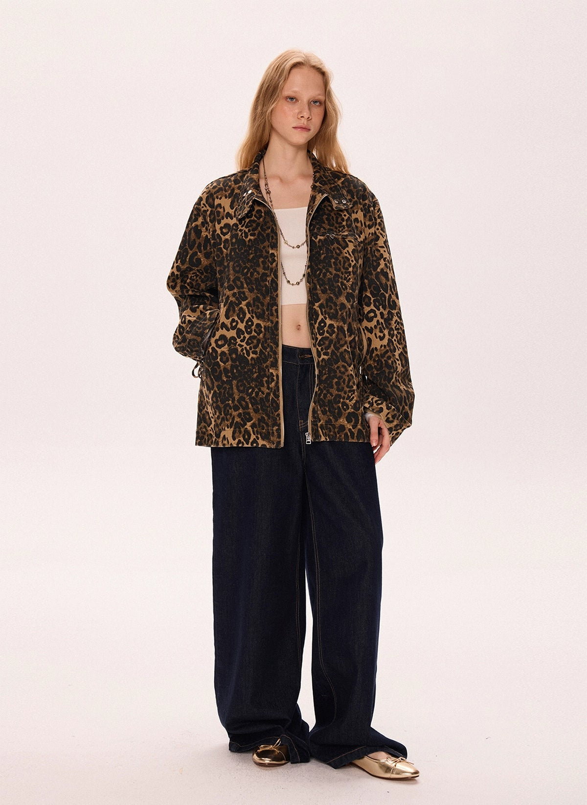 Chaqueta de cuello alto con estampado de leopardo