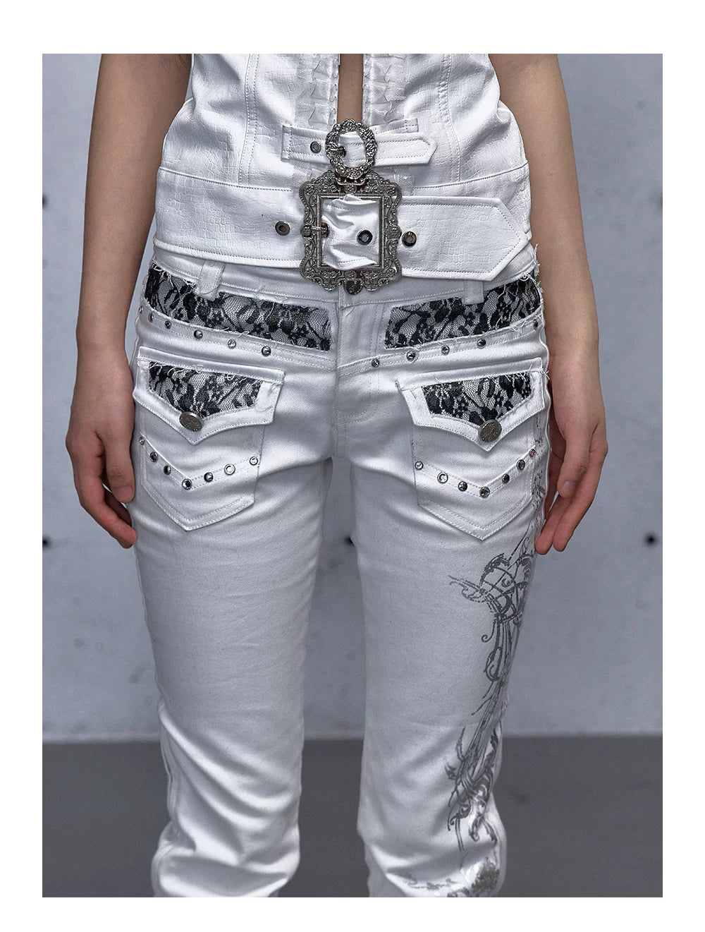 Embroidery Low Rise Straight Denim Jeans