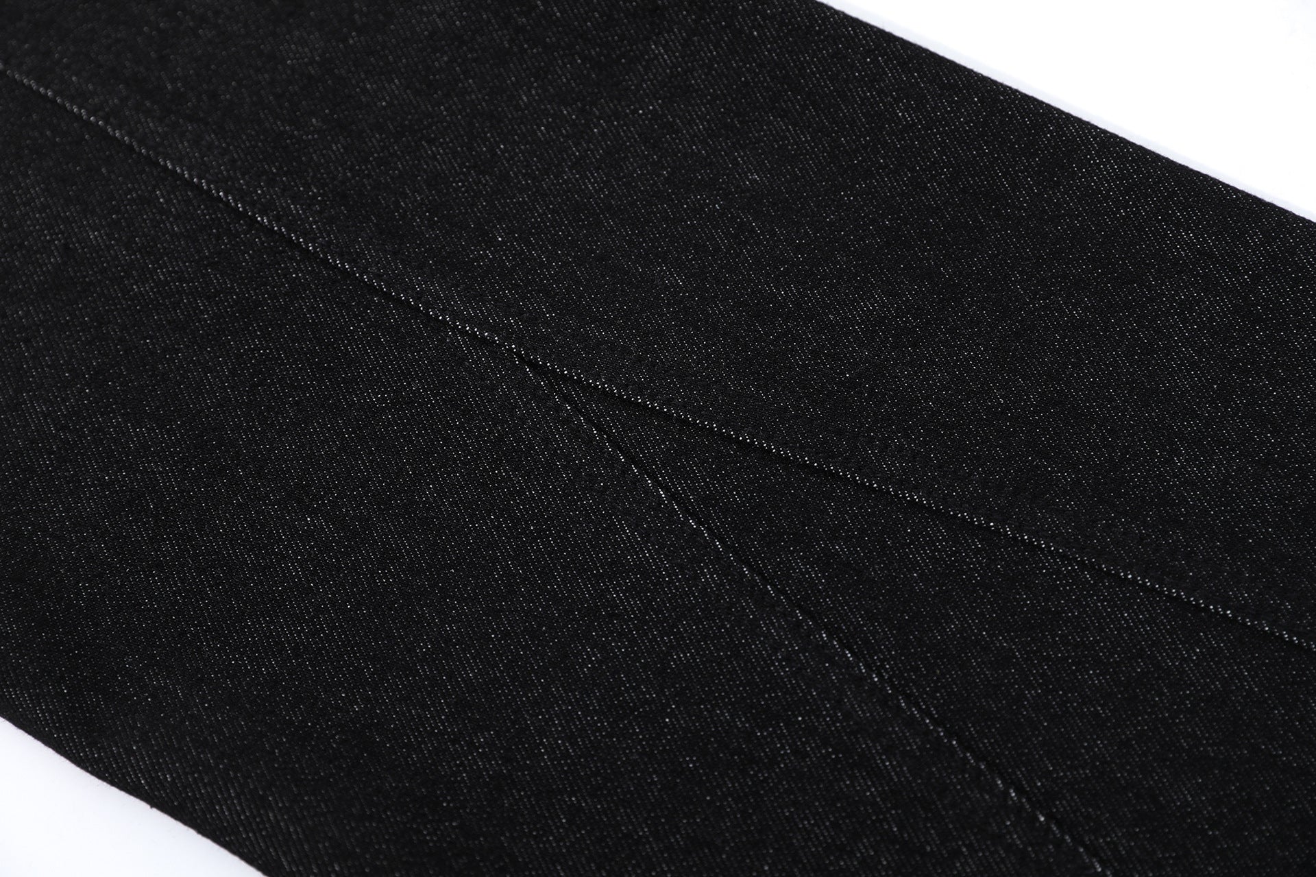 Pocket Embroidery Flare Denim Jeans