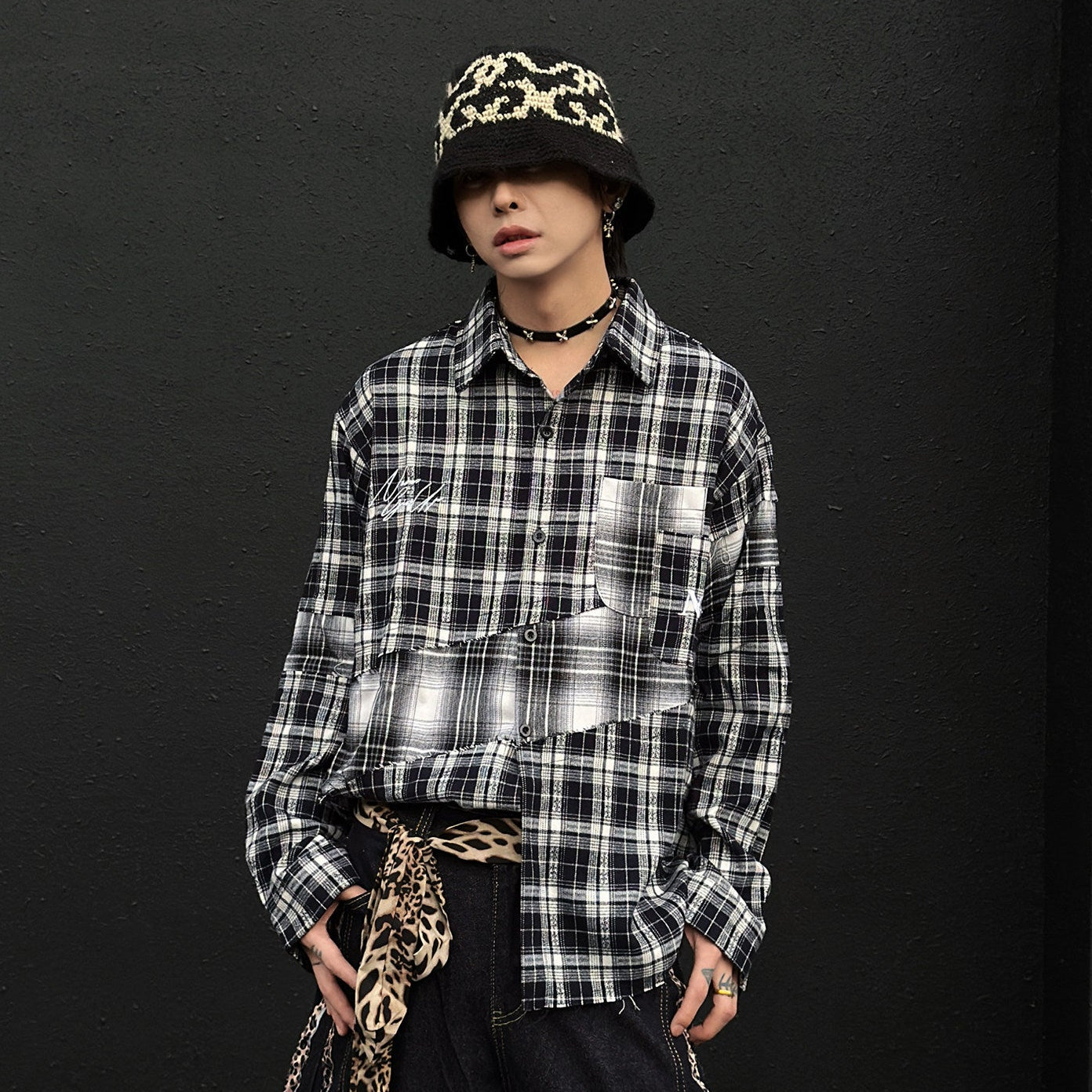 Camisa oversize de manga larga con estampado de cuadros y patchwork