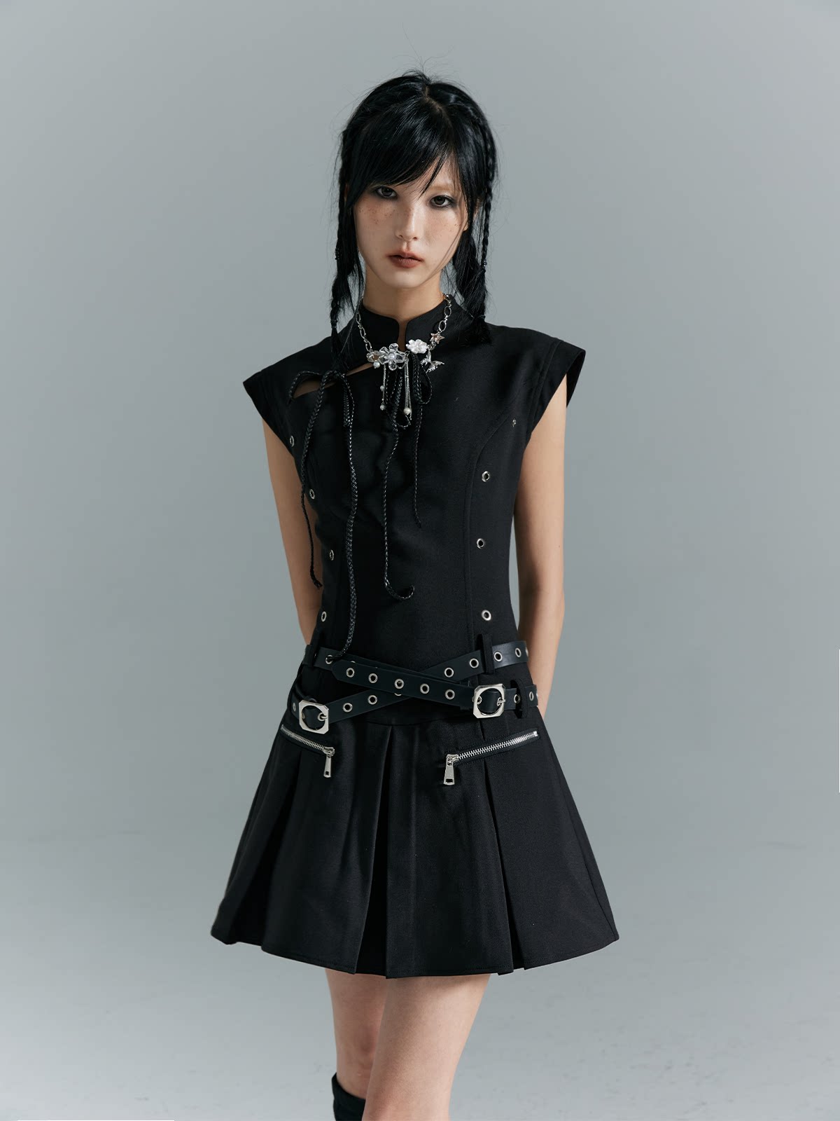 Cutout Pleats Qipao Sleeveless Dress With Belt