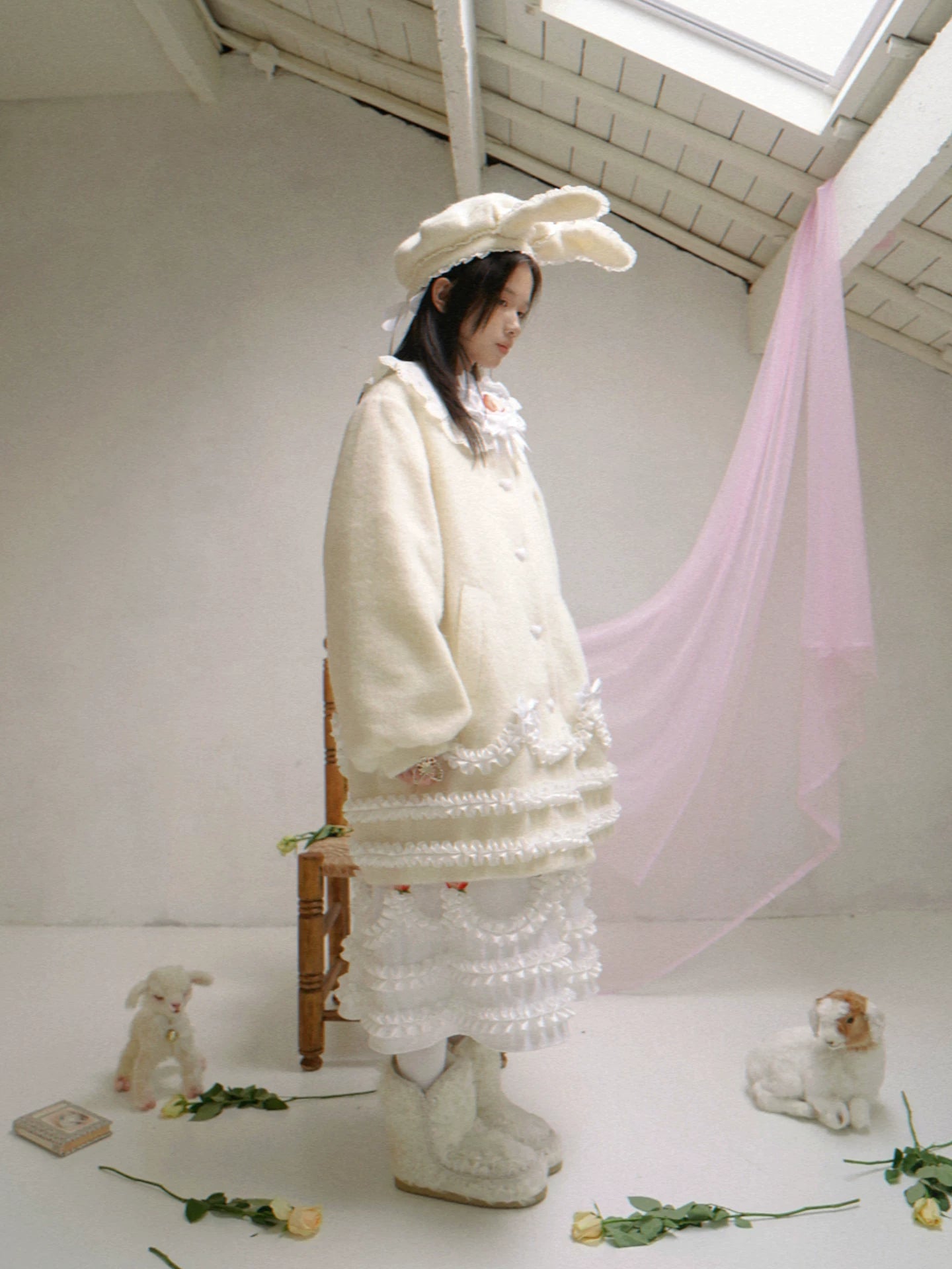 Wire Bunny Ear Lace Beret Hat