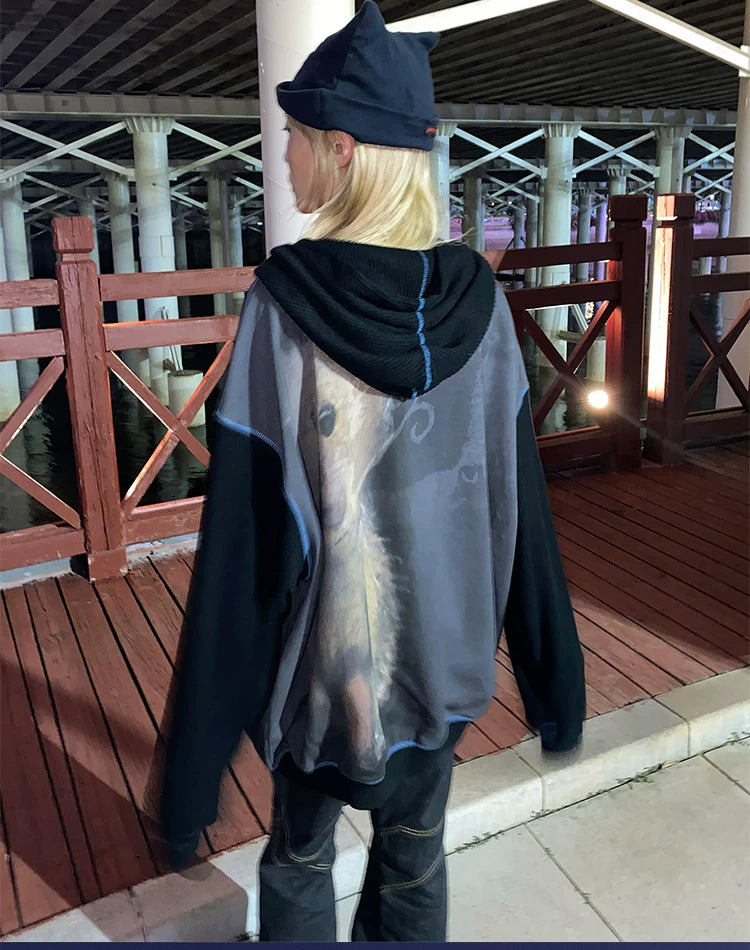 Sudadera con capucha y cremallera con estampado de oso