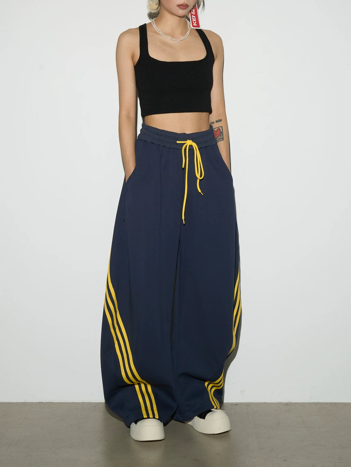Stripe Contrast Drawstring Wide Leg Sweatpants