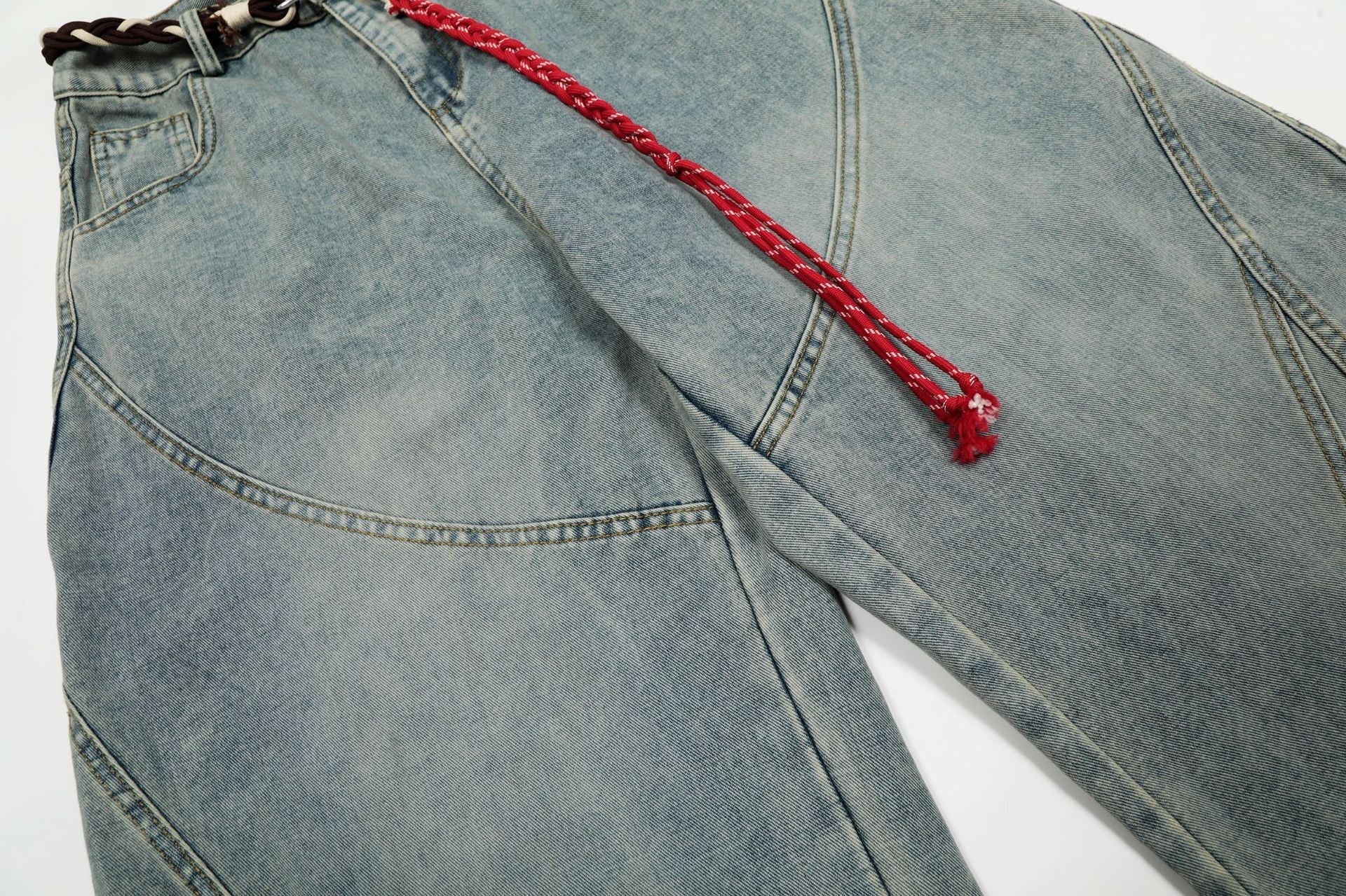 Belt Curved Wide Leg Denim Jeans