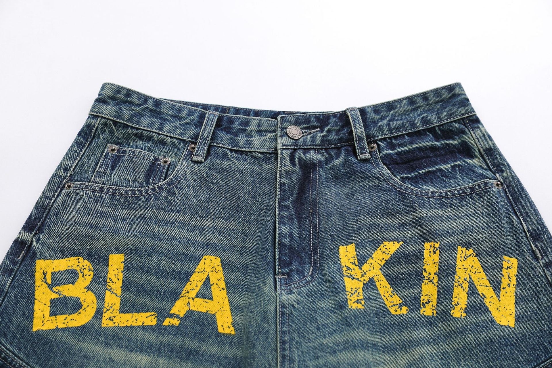 Washed Multi Pocket Letter Print Denim Jort