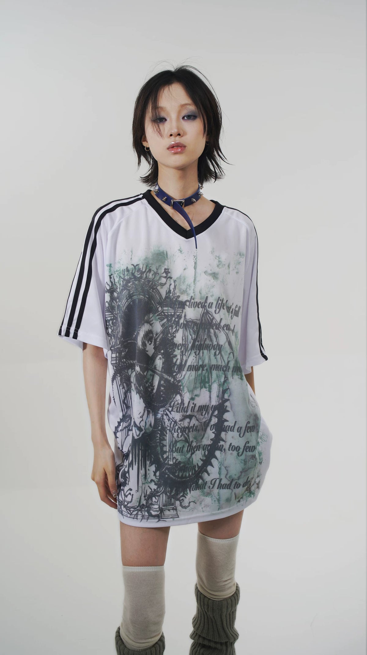 Anime Print Oversize V-Neck Short Sleeve T-Shirt