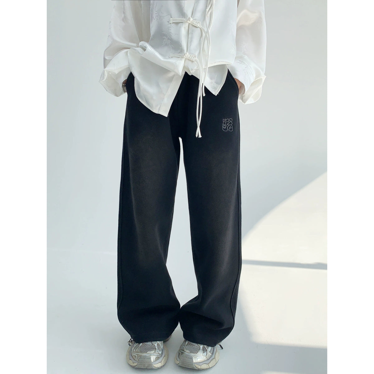 Washed Wide-Leg Straight Sweatpants