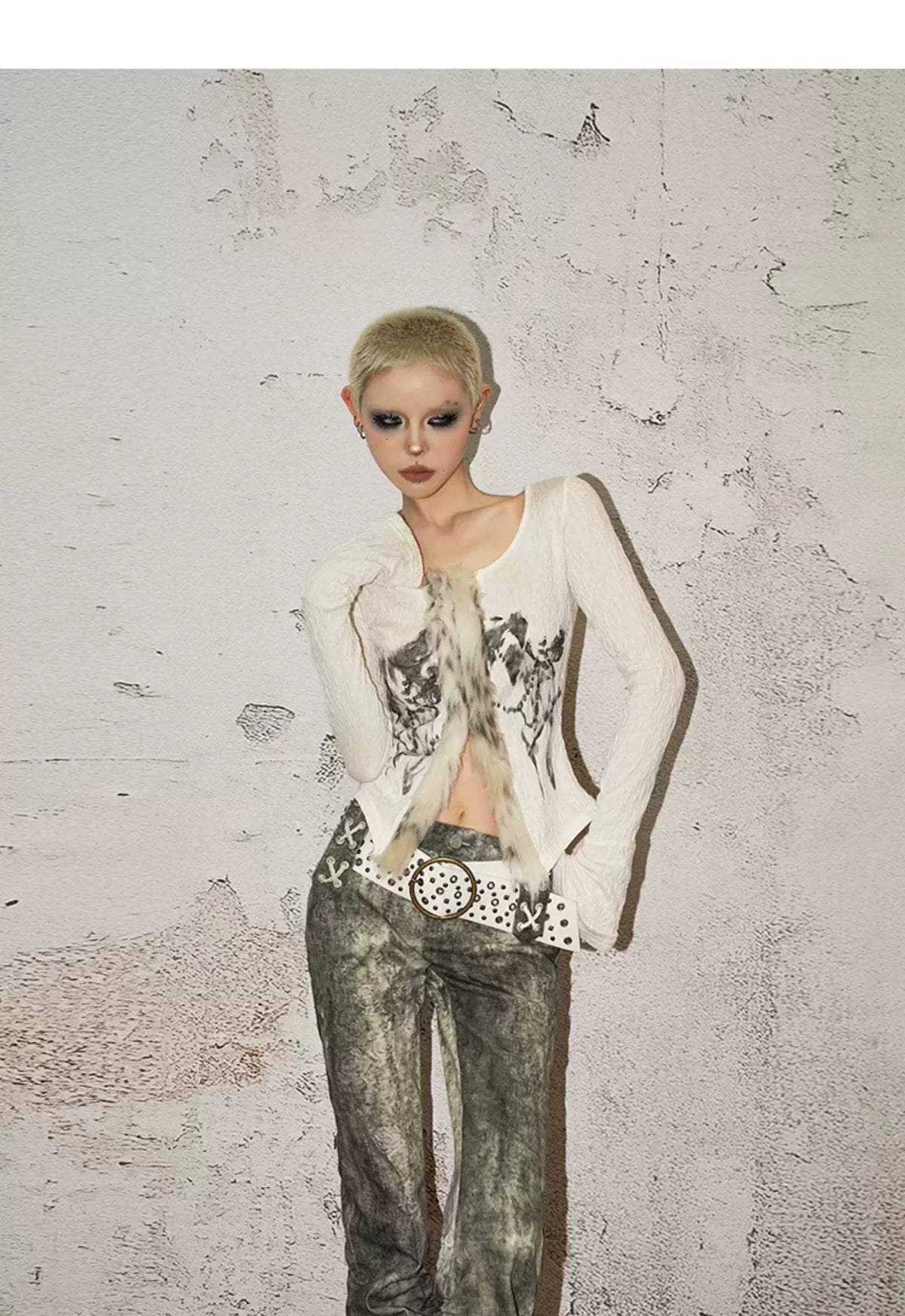 Detachable Fake Fur Collar Flare Sleeve Fitted Long Sleeve Shirt