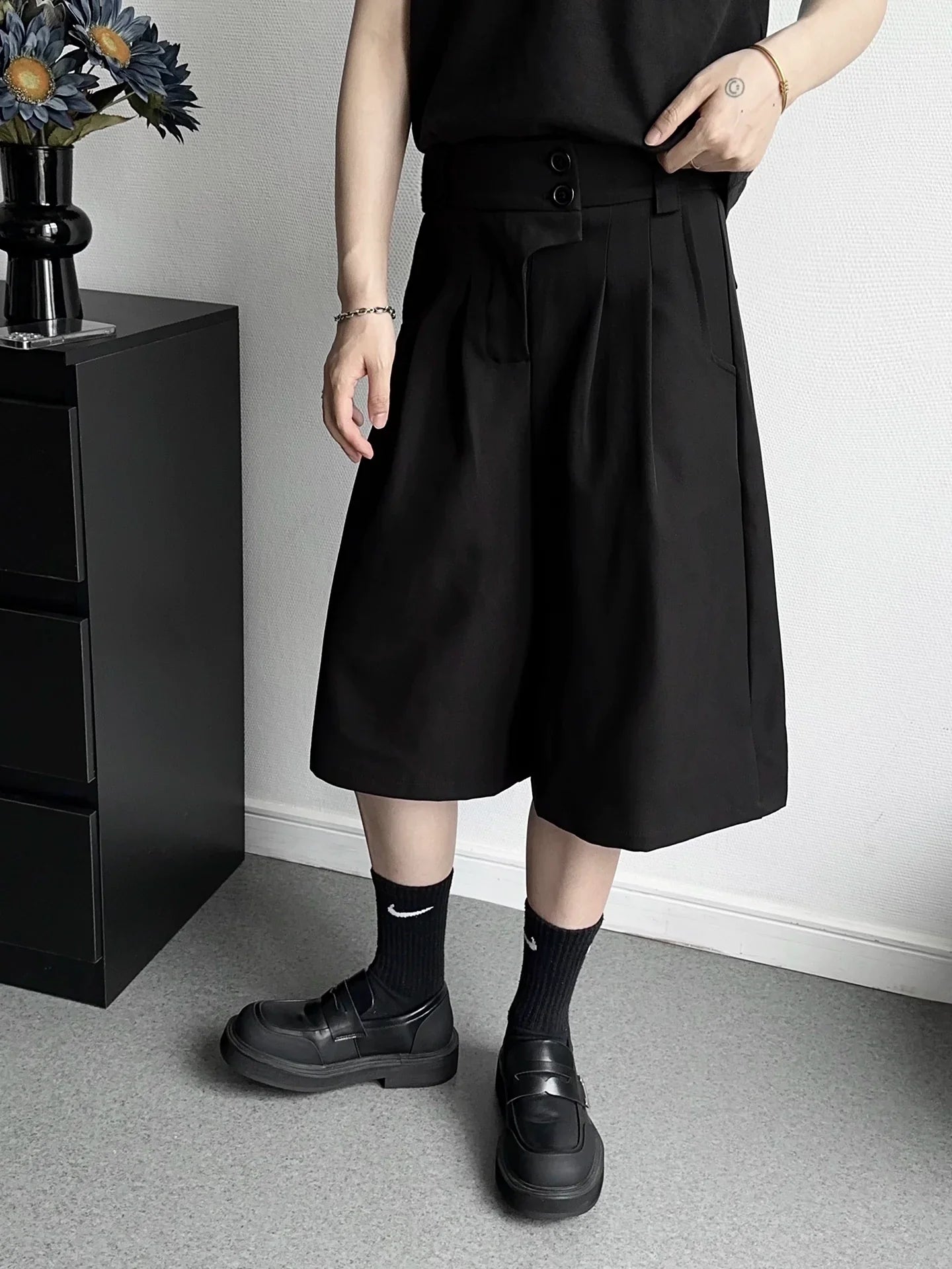 Simple Wide Leg Short