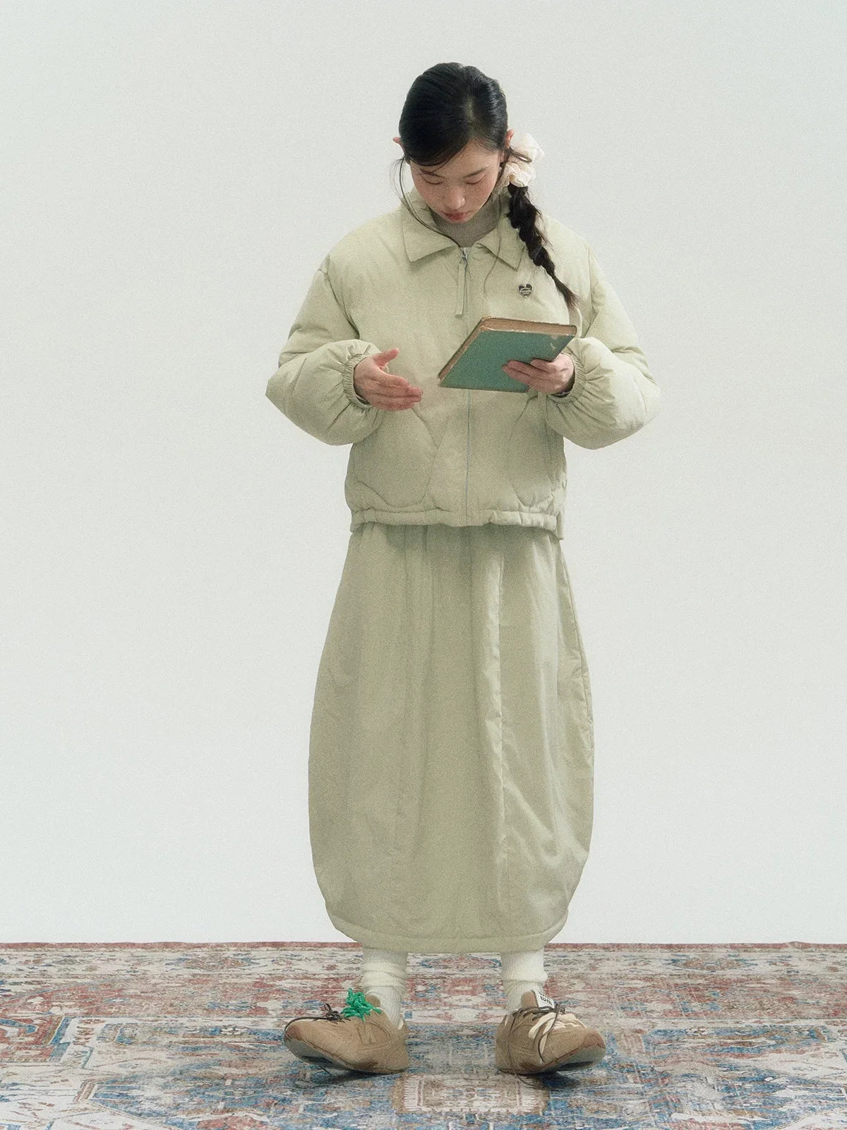 Drawstring Short Puffer Jacket & Pleated Skirt Setup
