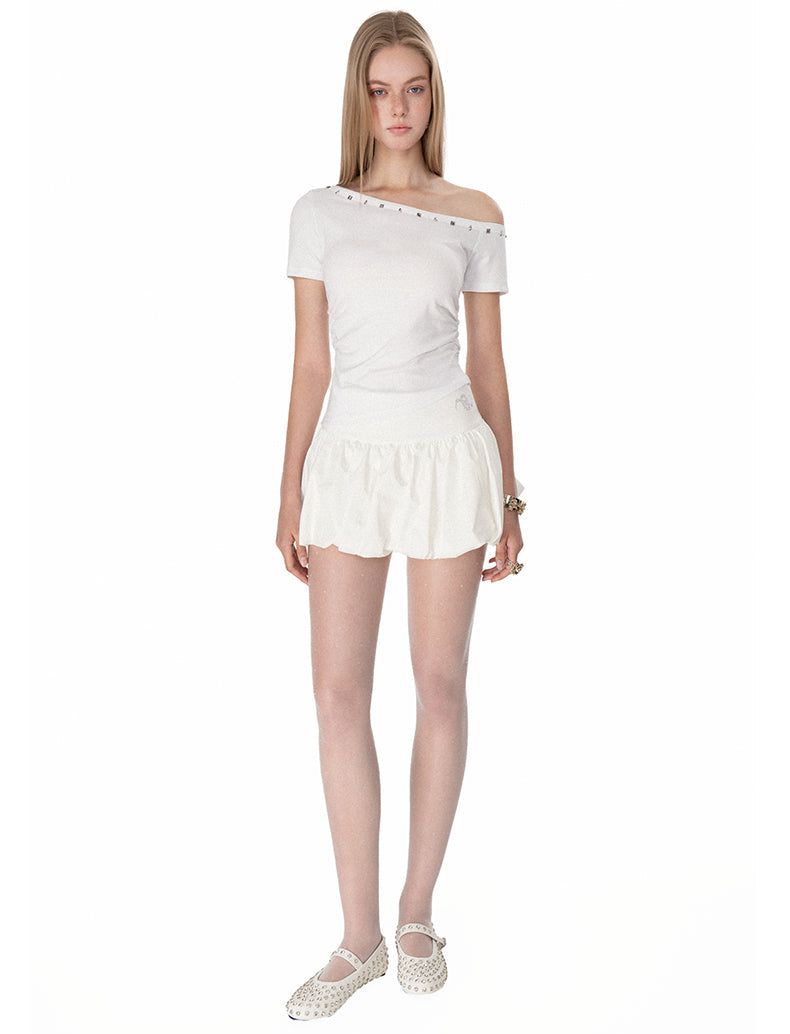 Irregular Off-The-Shoulder T-shirt