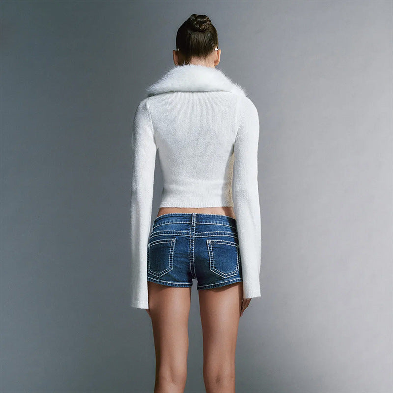 Pull en fourrure blanche Y2K Millennial