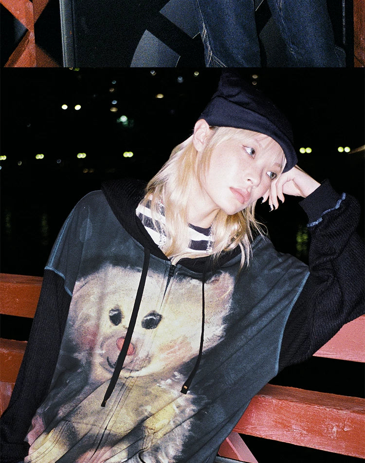 Sudadera con capucha y cremallera con estampado de oso