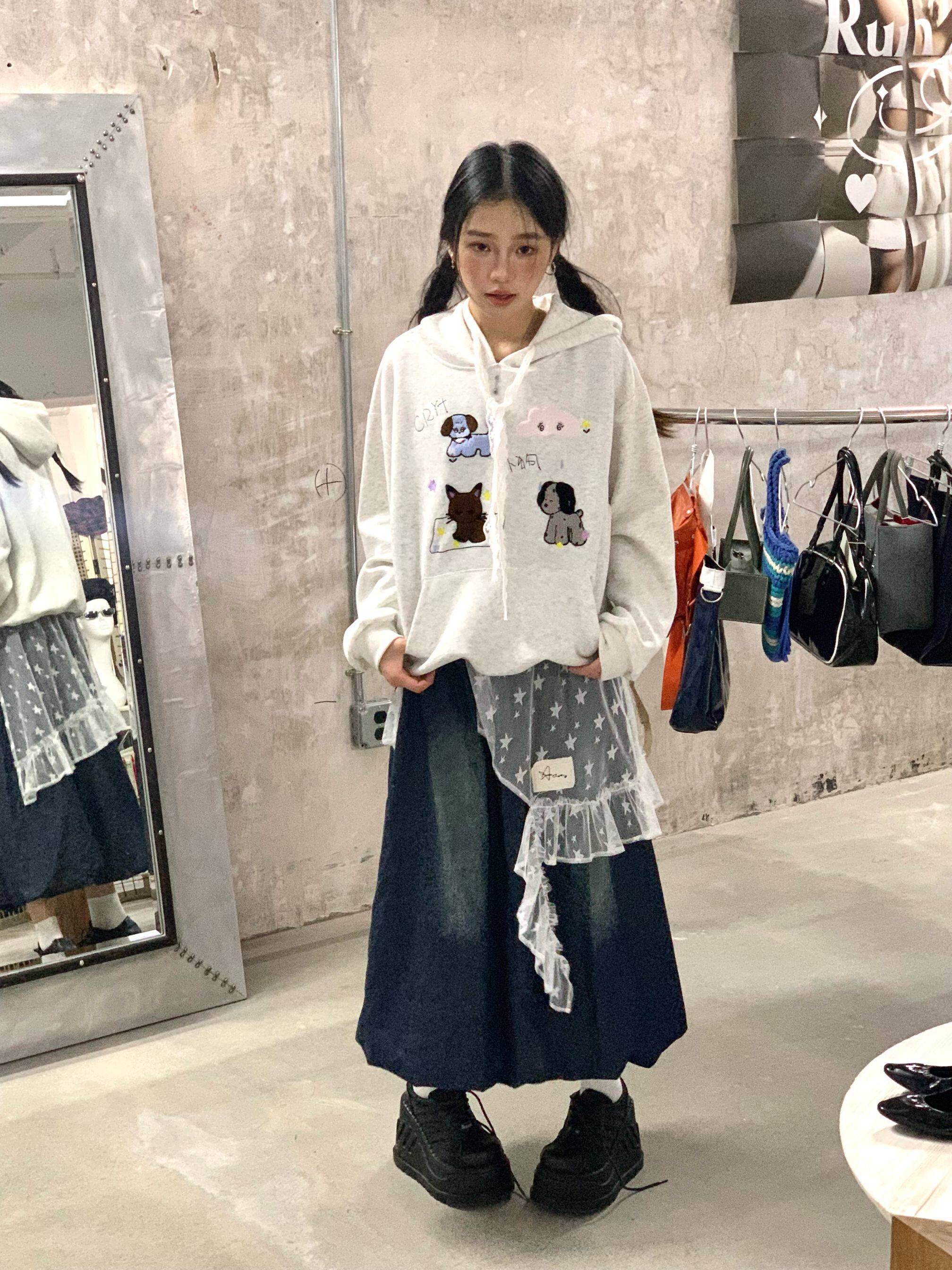 Lace Embroidery Dog Print Oversize Pullover Hoodie