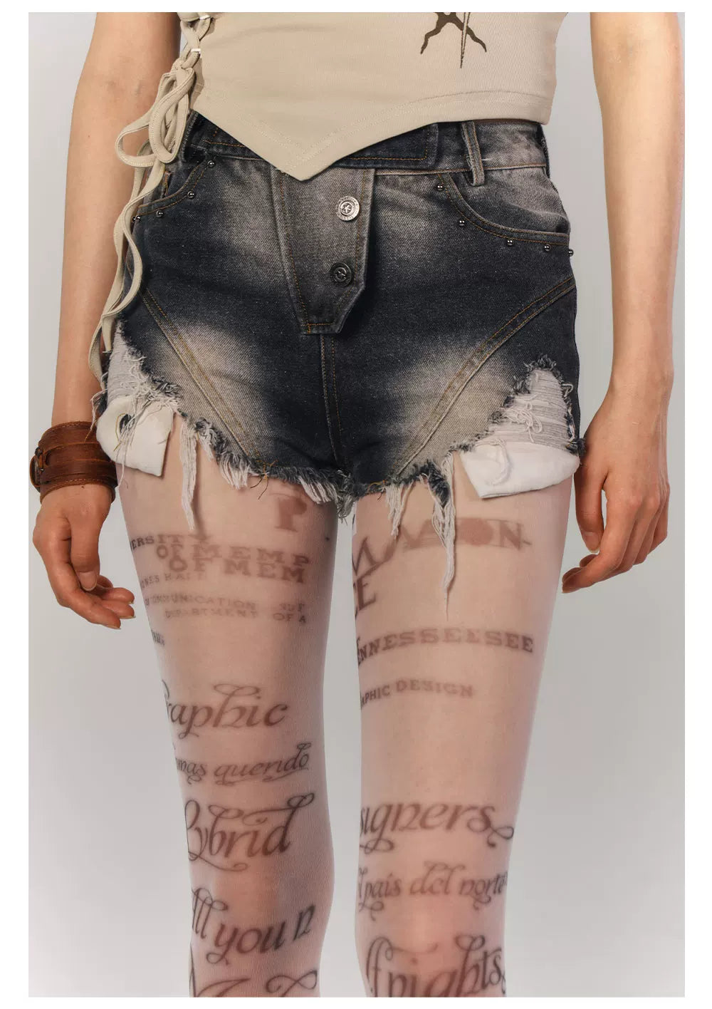 Washed Damage Fray Short Denim Jeans