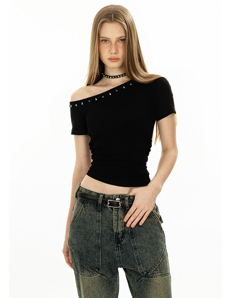 Irregular Off-The-Shoulder T-shirt