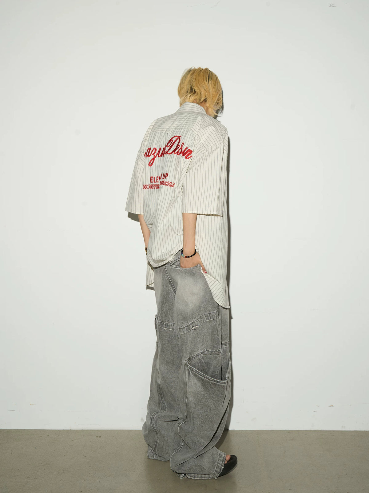 Washed Panel Cargo Pocket Wide Leg Denim Jeans