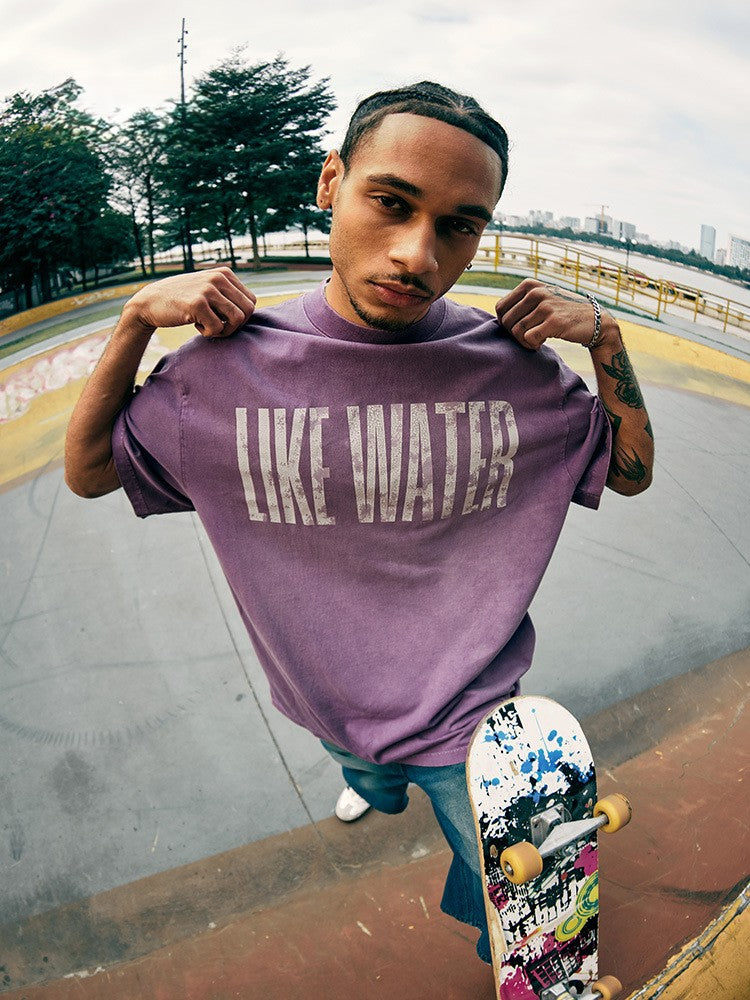 Camiseta estampada con efecto lavado y estampado agrietado