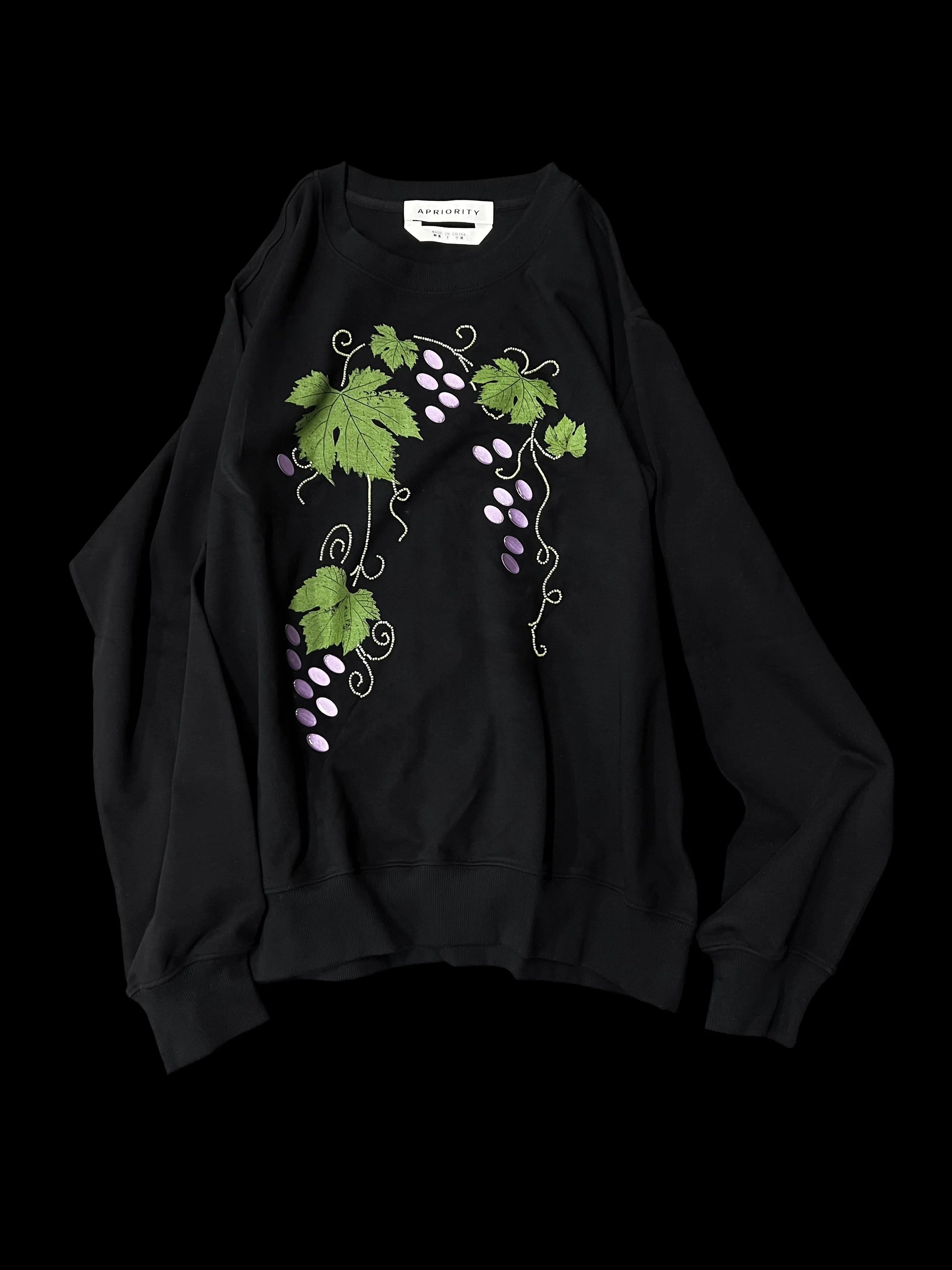 Grape Design Pullover Sweatshirt