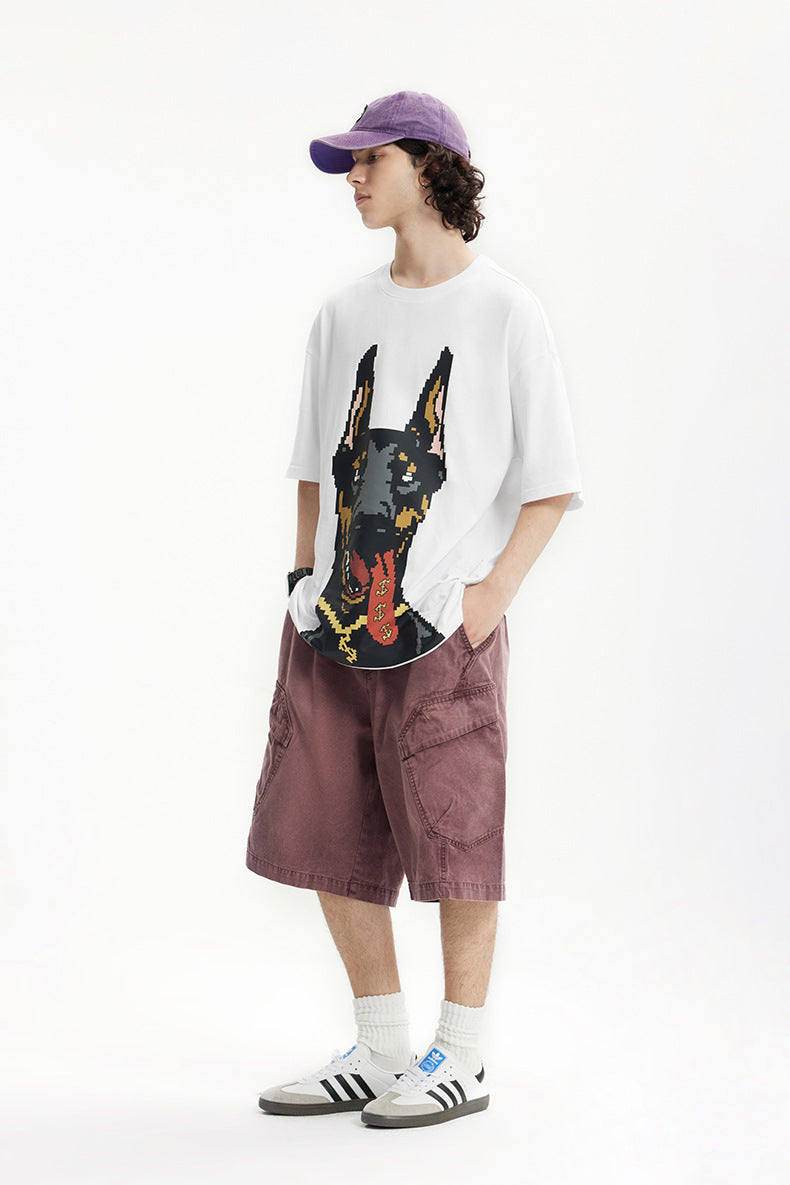 Camiseta con estampado de dóberman luminoso