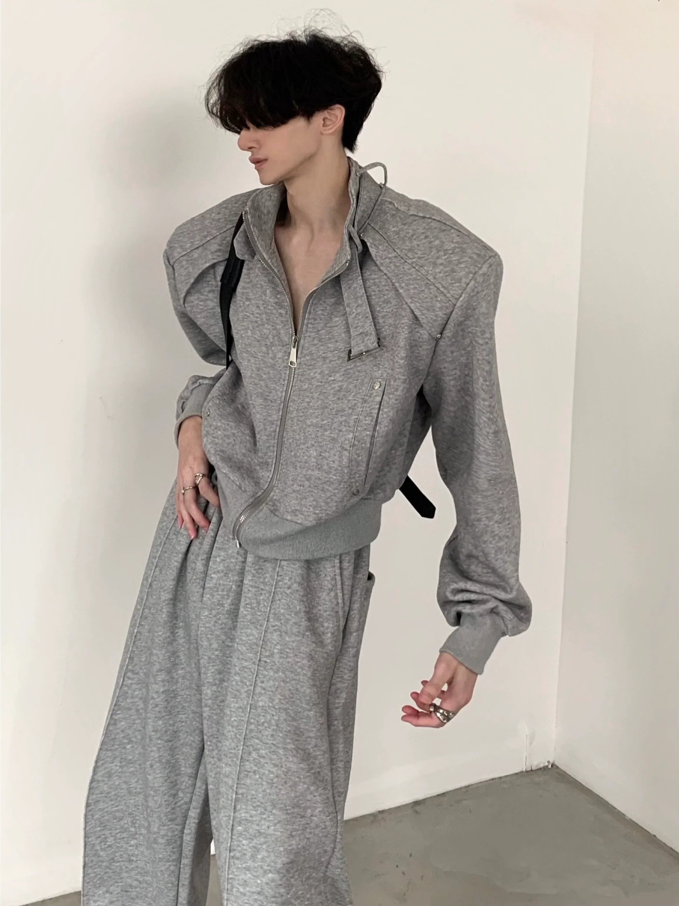 Sporty Casual Short Jacket & Wide-Leg Sporty Casual Sweatpants Setup