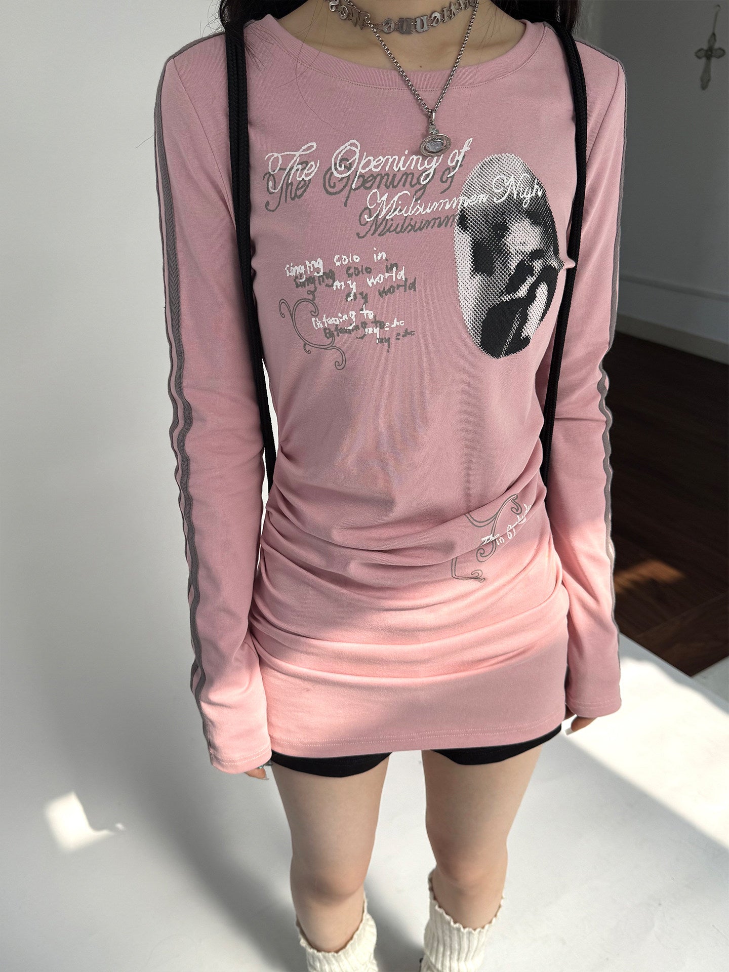 Stripe Sleeve Graphic Print Ruched Fitted Long T-Dress