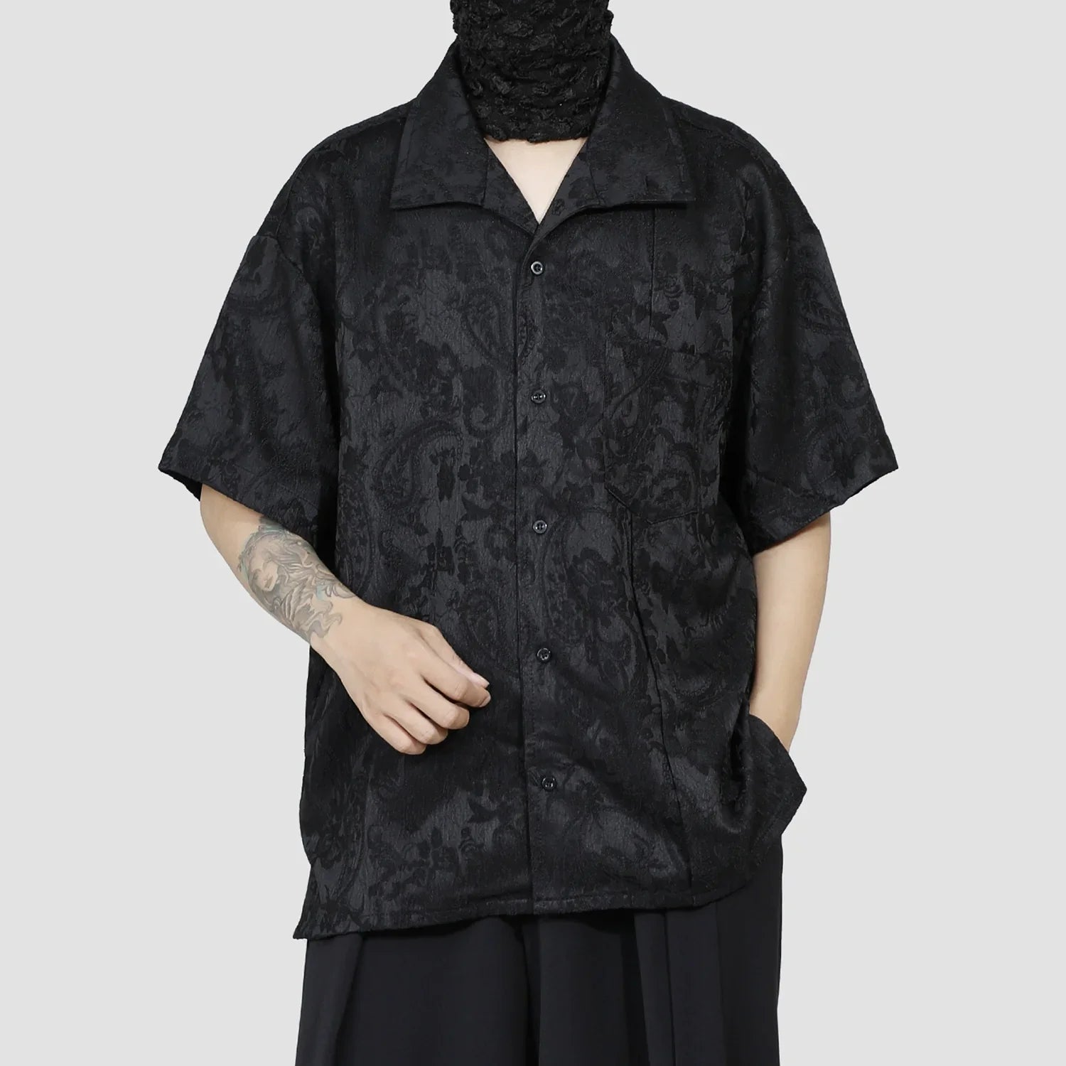 Side Slit Jacquard Short Sleeve Shirt