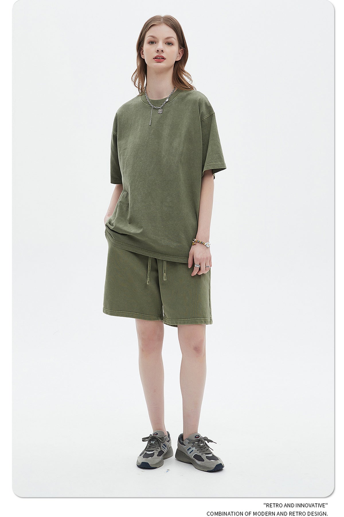 Oversize Washed Short-sleeve-T-shirt & Washed Short Sweatpants Setup