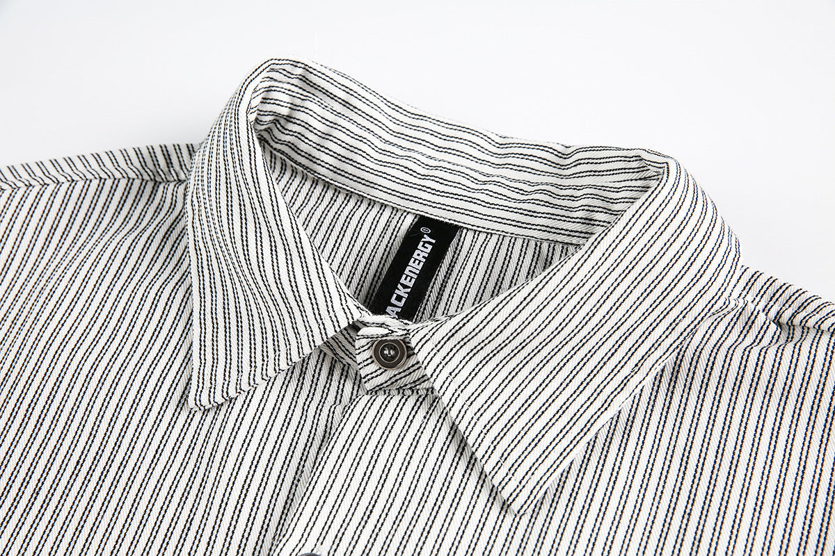 Camicia a maniche lunghe sfilacciata con stampa grafica a righe