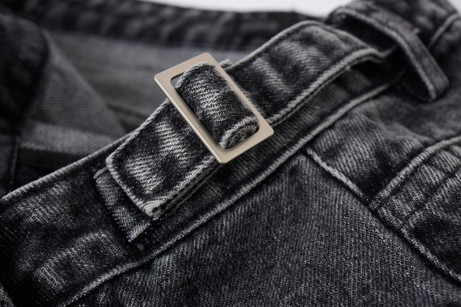 Washed Whisker Metal Buckle Denim Jort