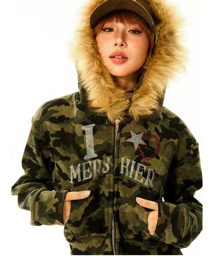 Camouflage Fake Fur Trim Star Patch Zipper Hooded Jacket