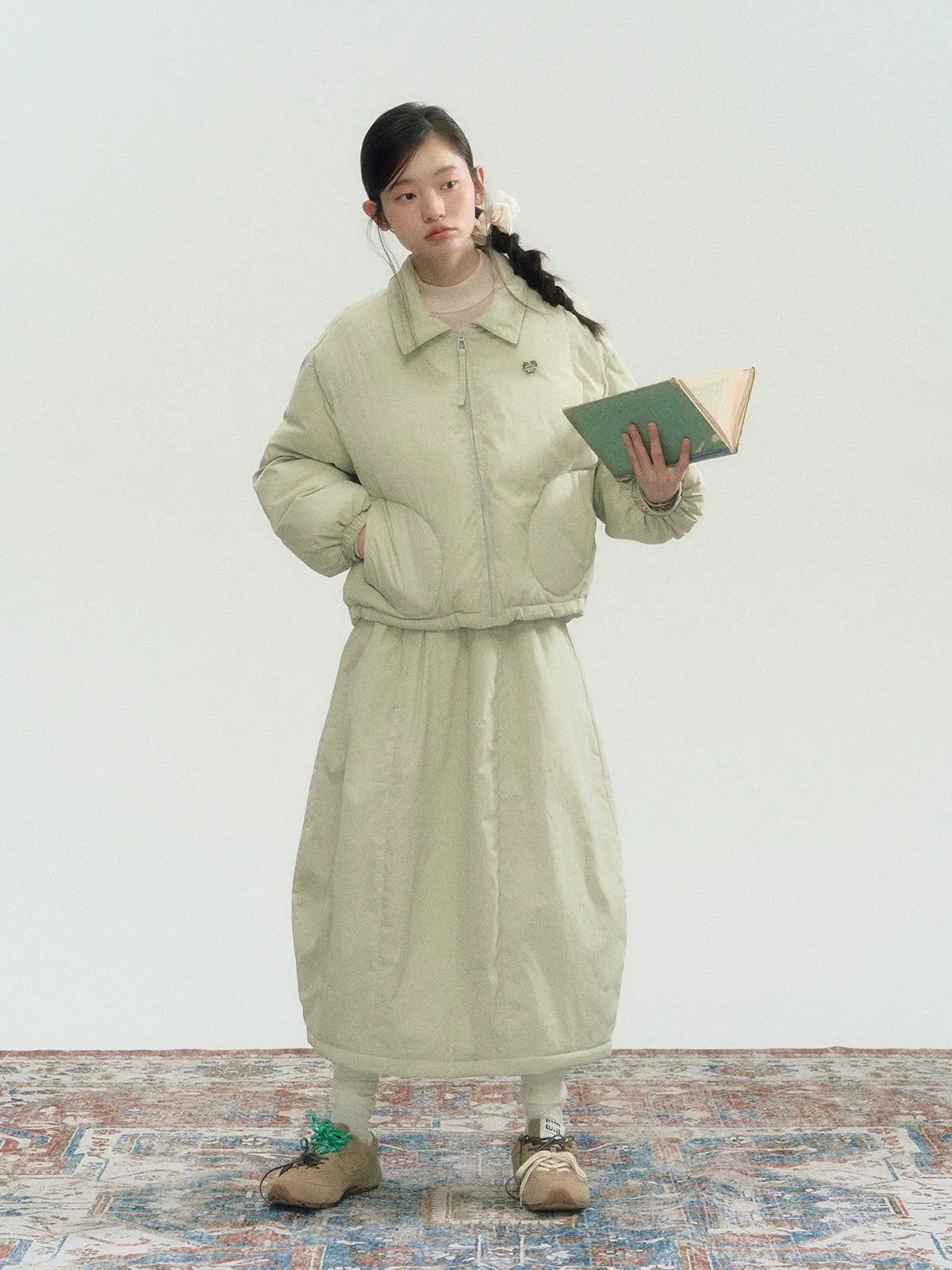 Drawstring Short Puffer Jacket & Pleated Skirt Setup