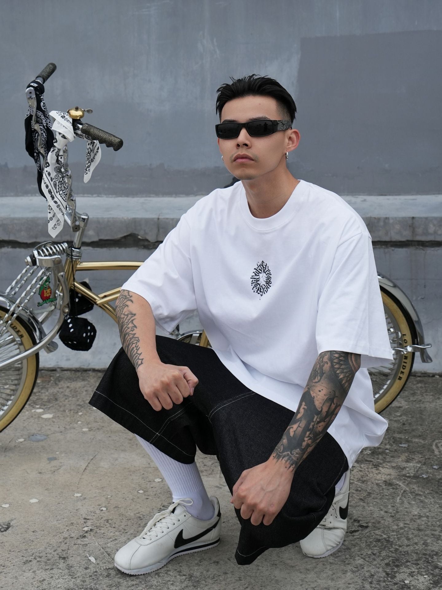 West Coast Graphiti Manuskript Grafik T-Shirt