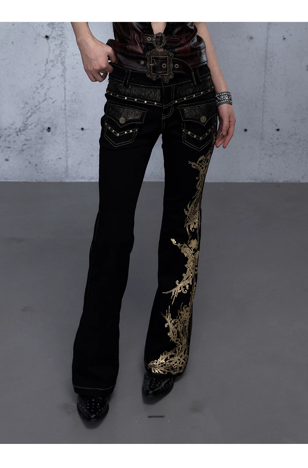 Embroidery Low Rise Straight Denim Jeans