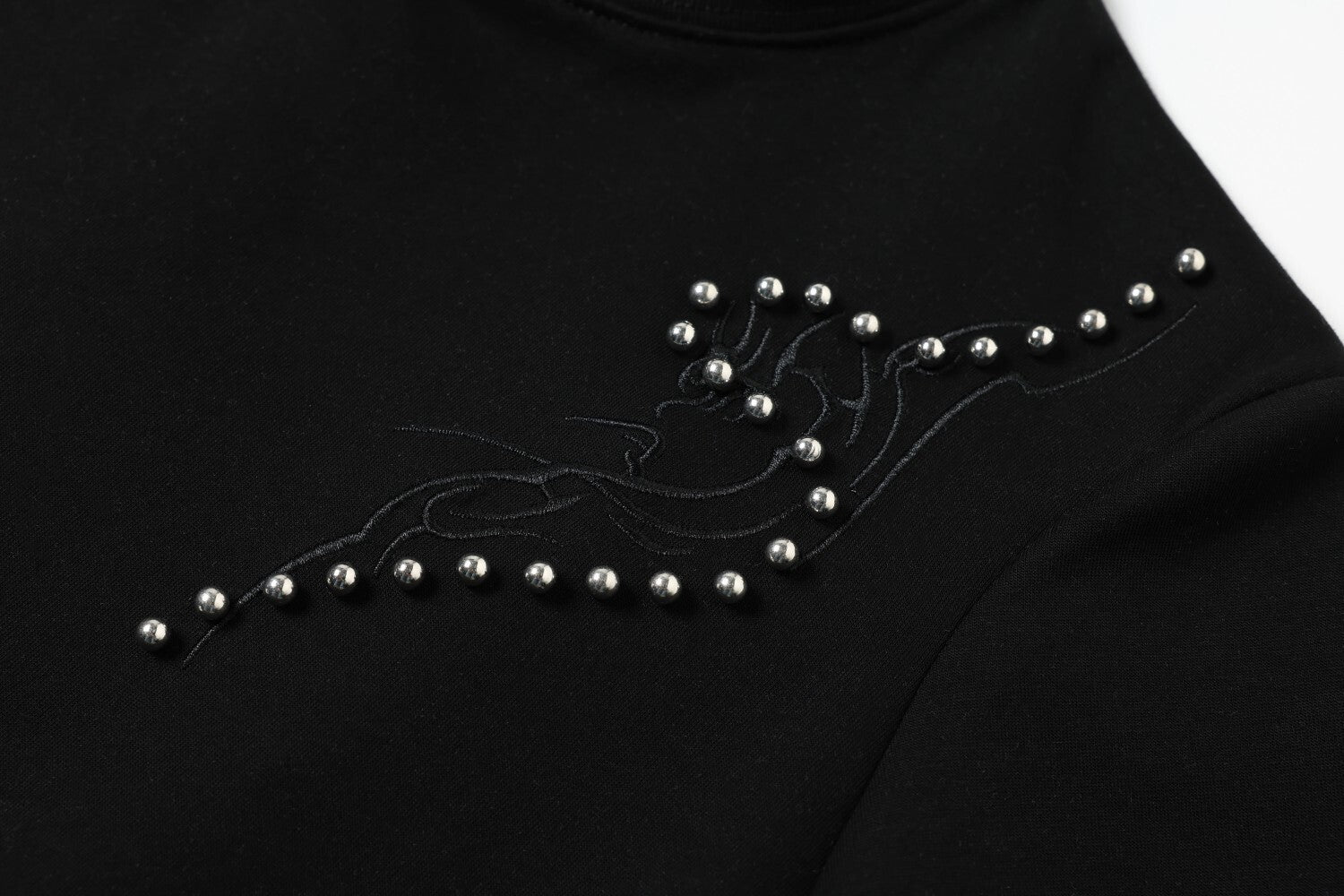 Rivet Design Short Sleeve T-Shirt