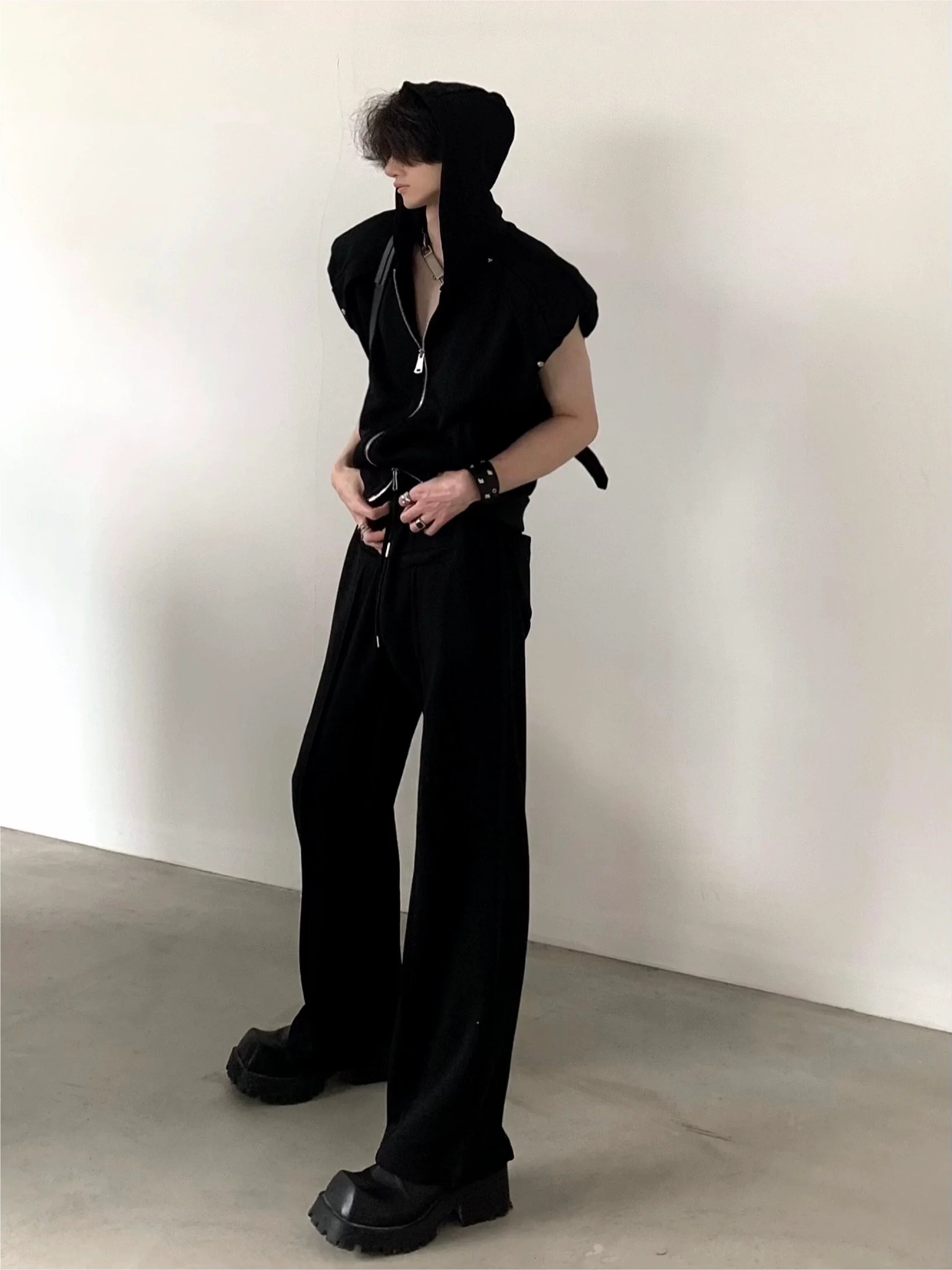 Zipper Shoulder Pad Hooded Sleeveless Vest & Casual Sweatpants Setup