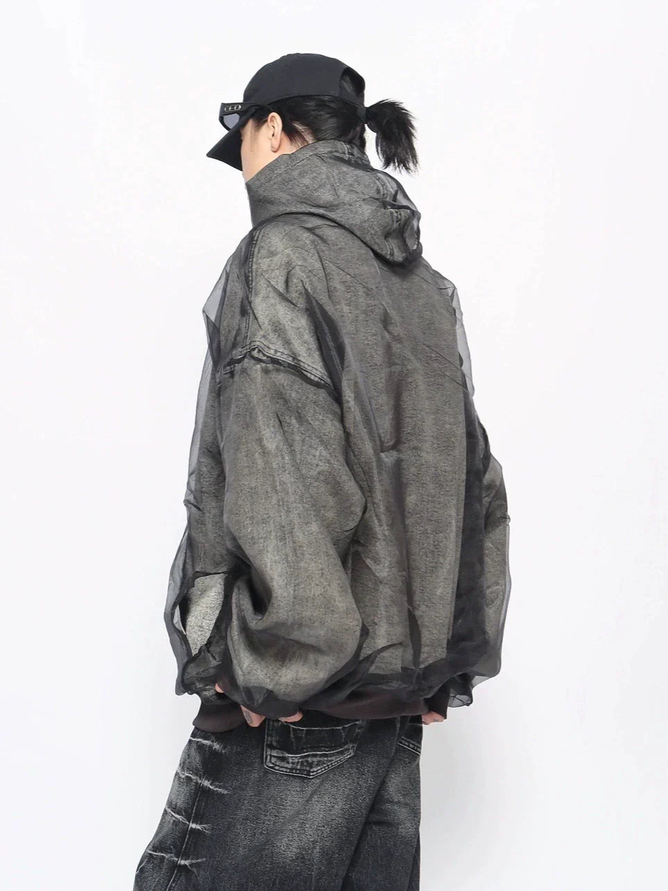 Sudadera vaquera lavada con capas de malla