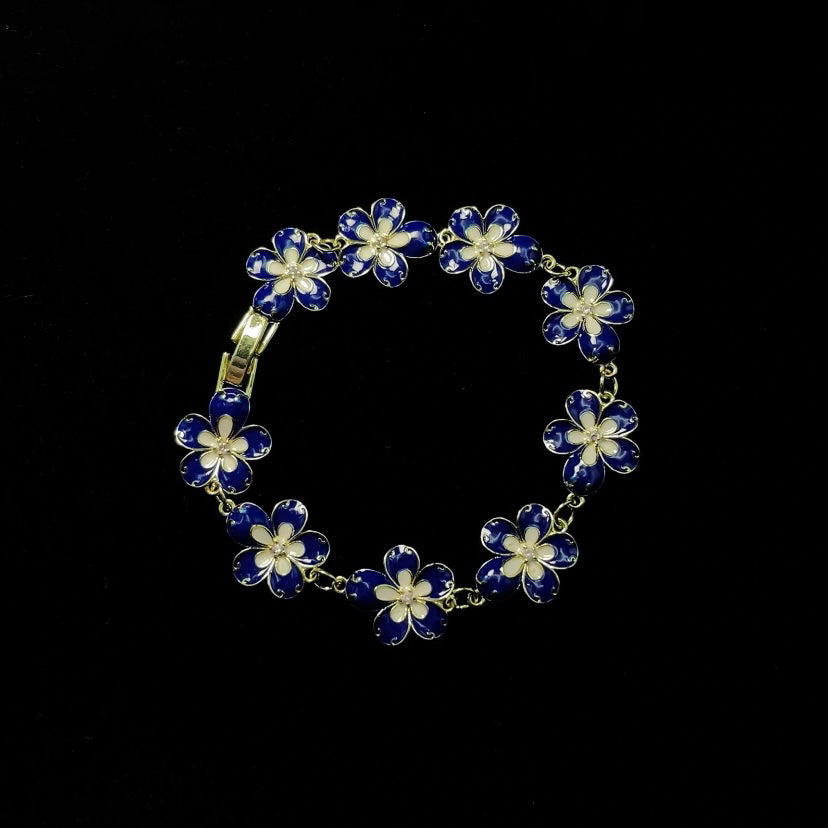 Vintage Little peach blossoms bracelet