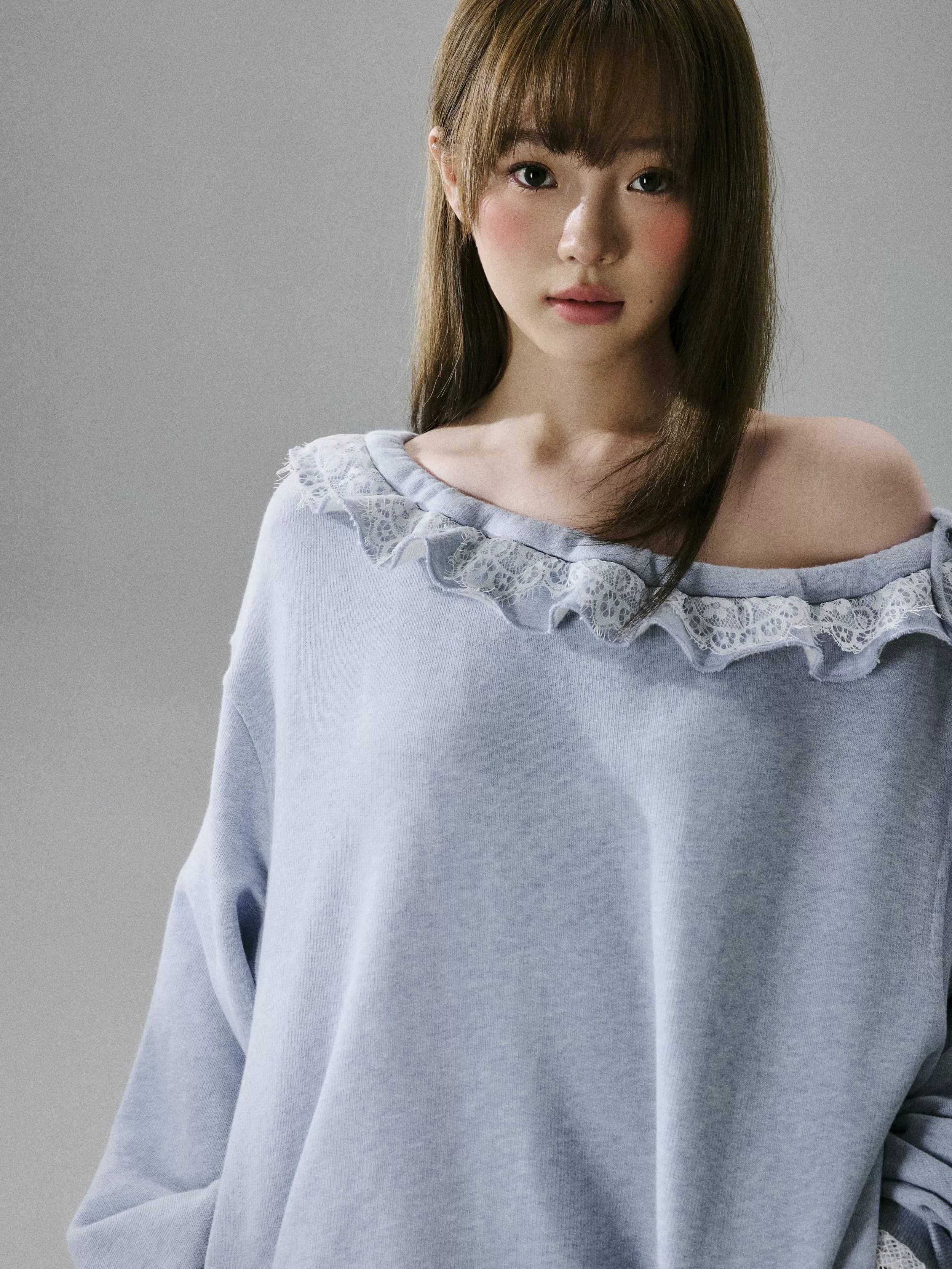 Off-Shoulder Lace Trim Sweatshirt