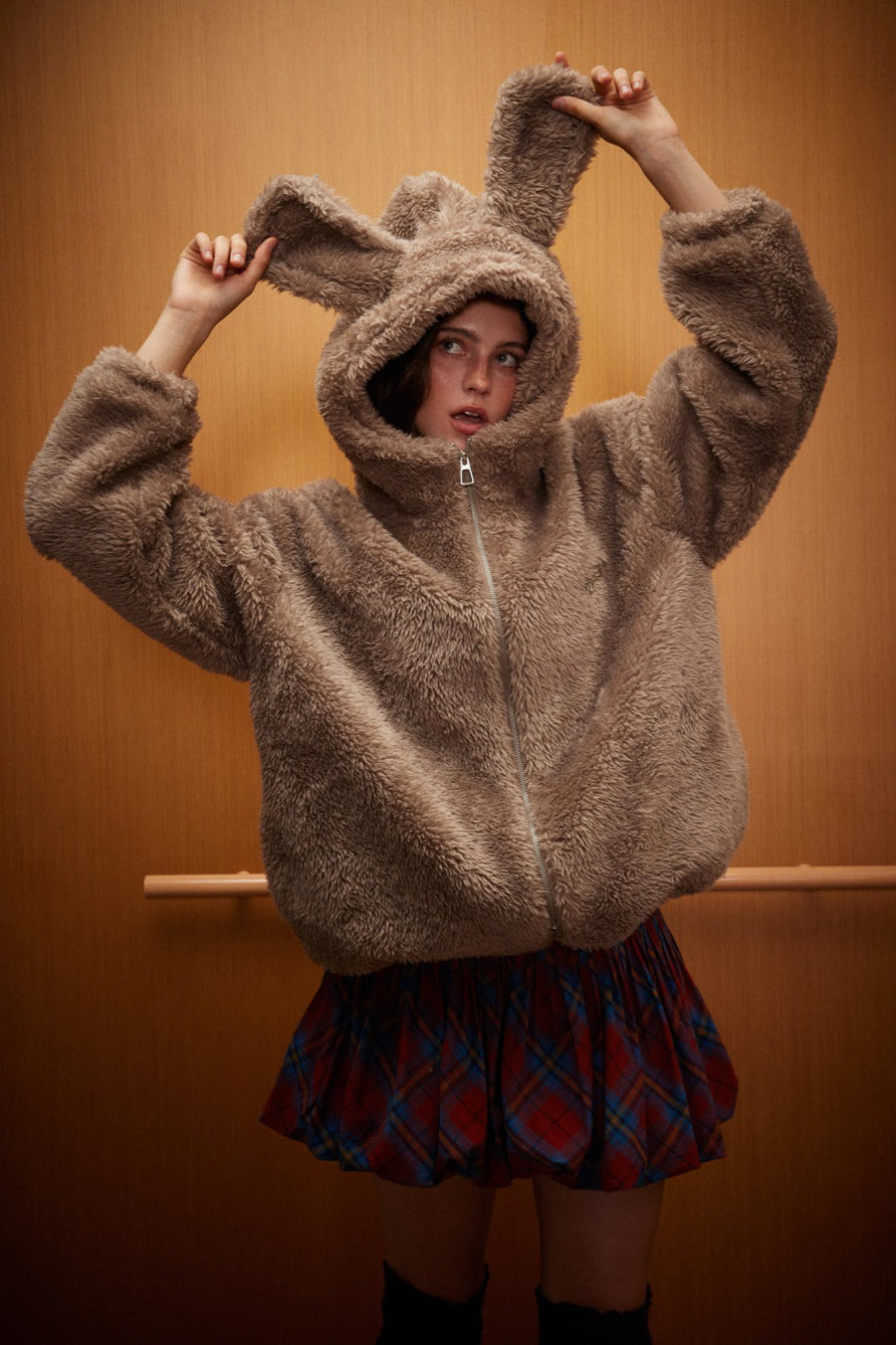 Veste en fourrure à capuche avec oreilles de lapin