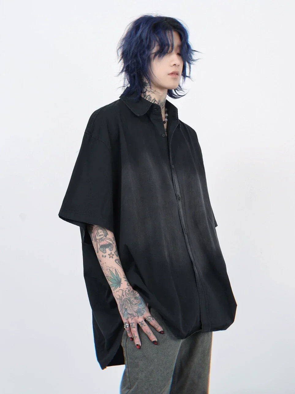 Wash Gradient Medium Length Short Sleeve Shirt