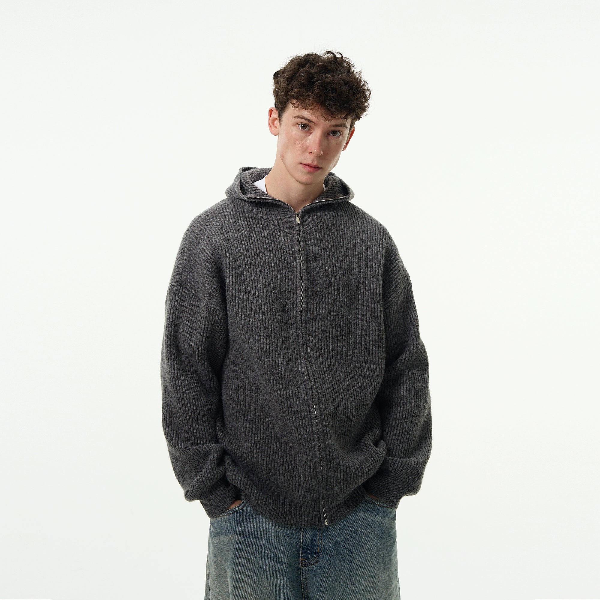 Cardigan en tricot à capuche