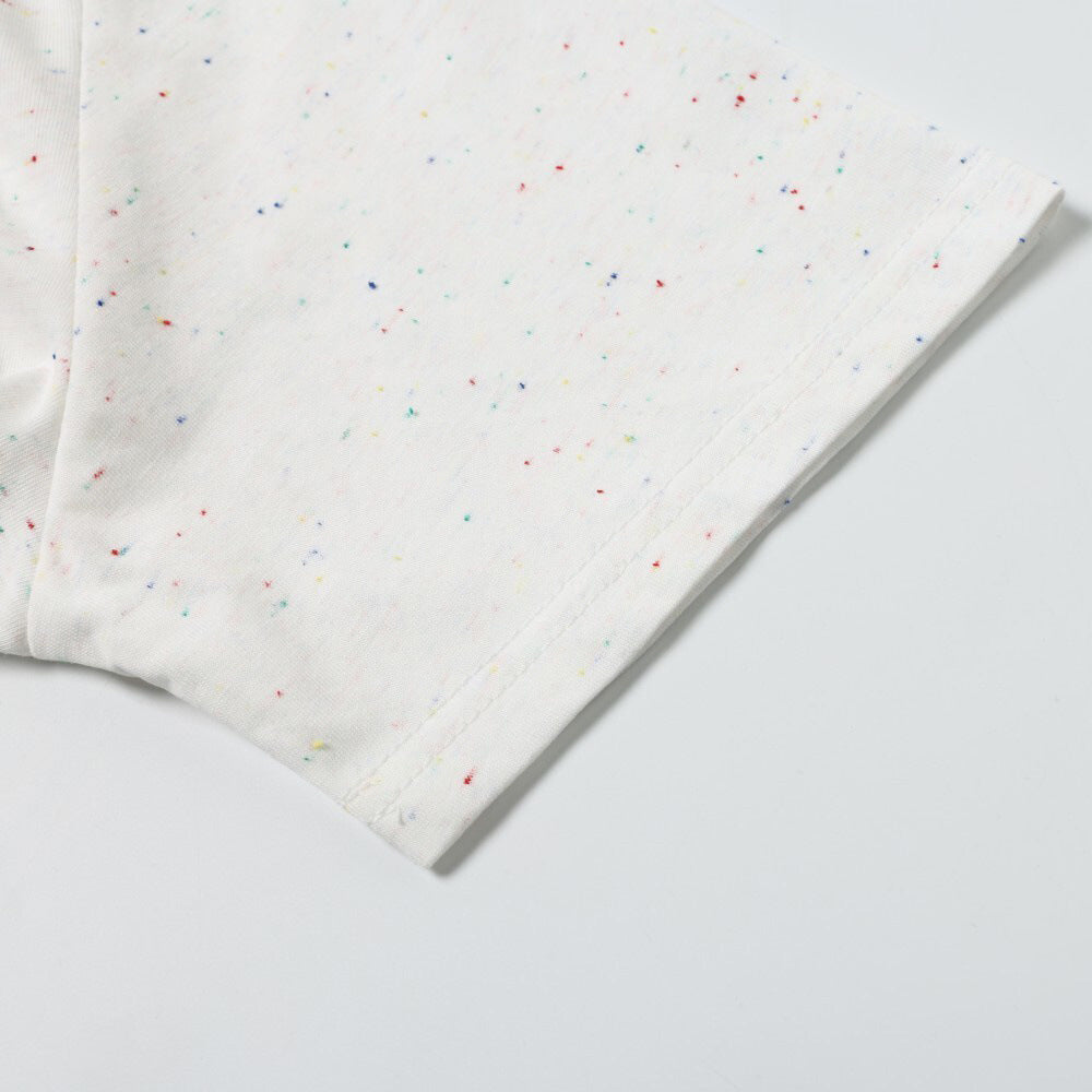Kurzärmliges T-Shirt mit gesprenkelten Feuerwerksmotiven