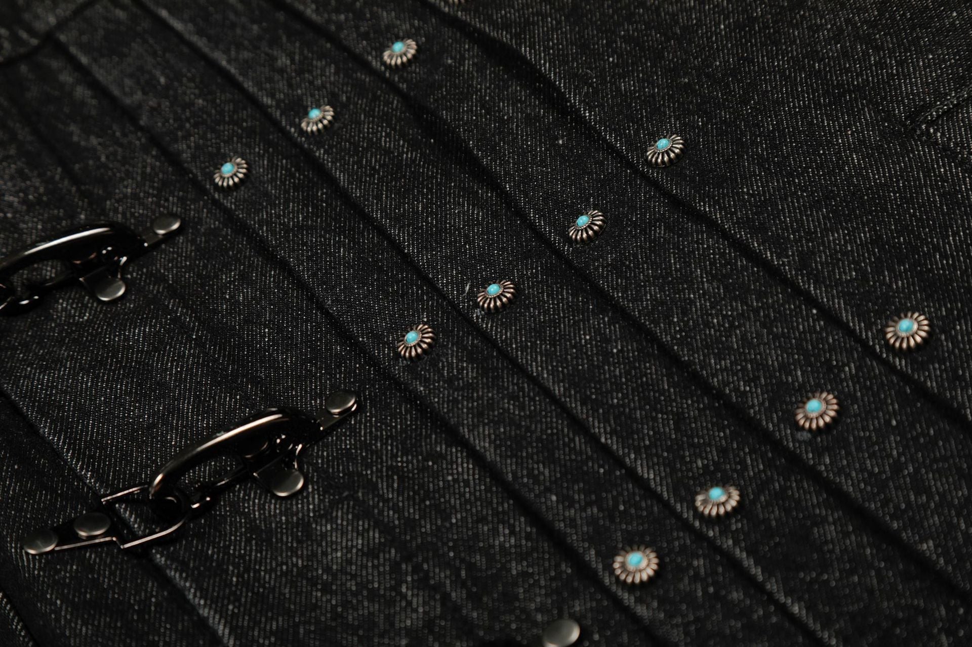 Raw Denim Pleats Metal Buckle Jacket