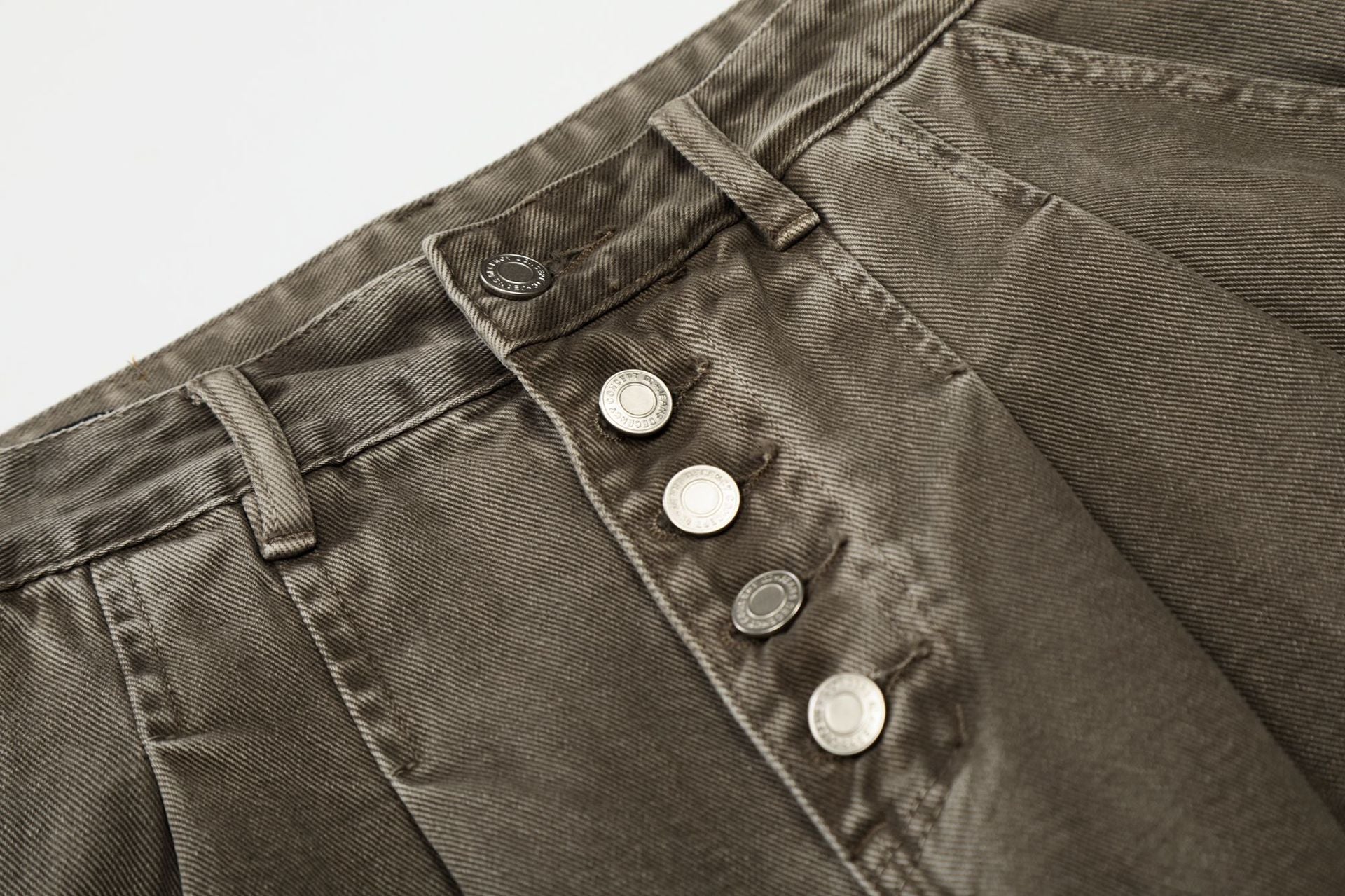 Multi-Button Pleats Wide Leg Barrel Denim Jeans